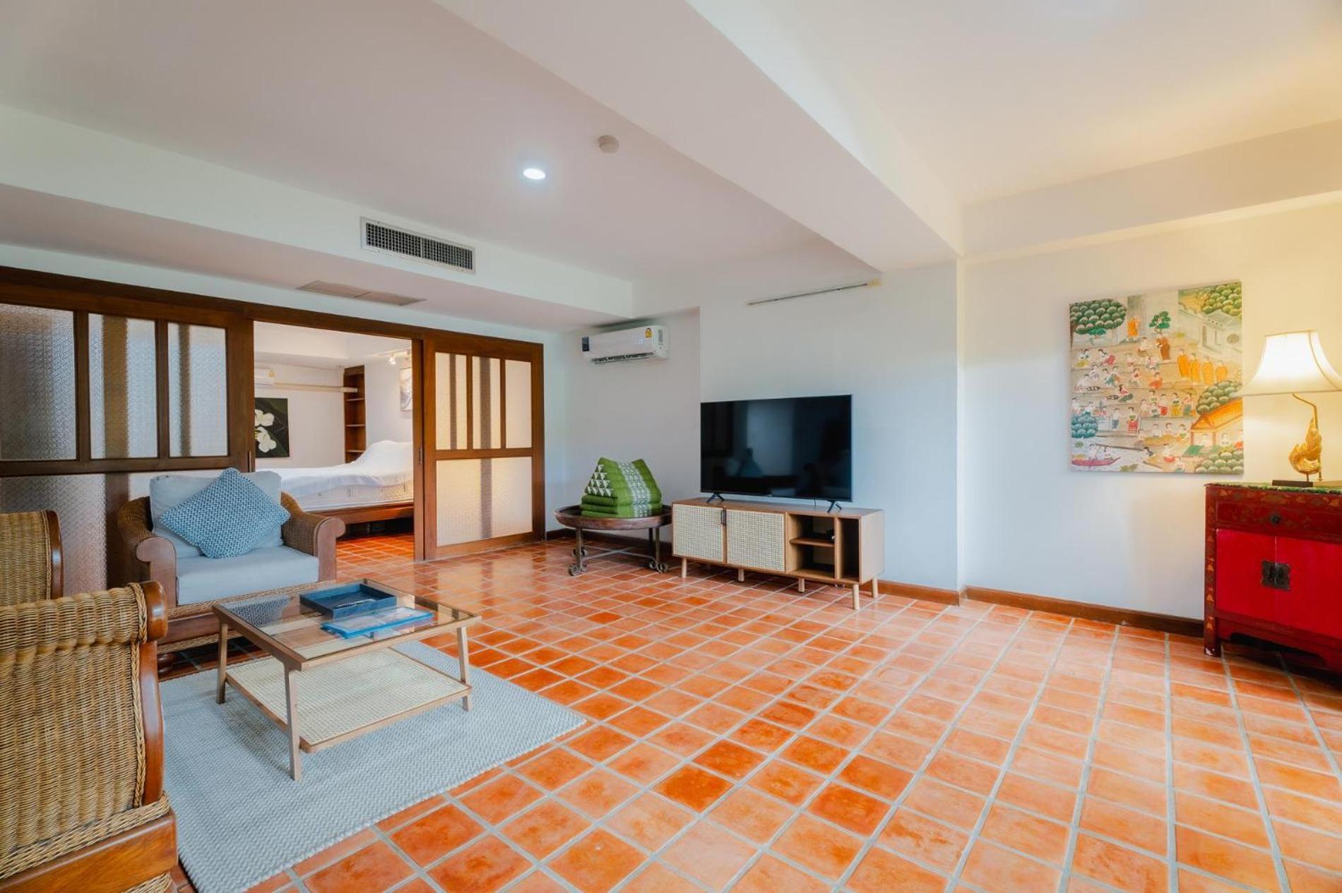 Apartment The Sands 2 Bedroom Naiharn