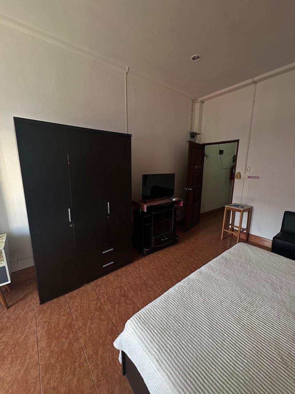 Lucky Banzaan Hotel 3*