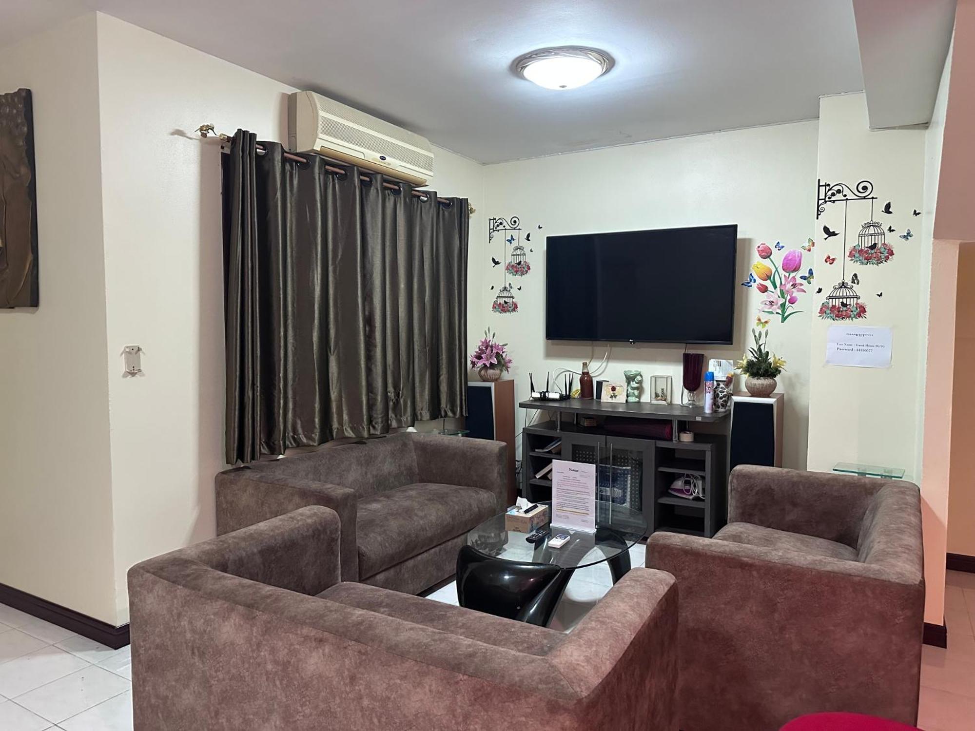 Hideaway House Apartment *