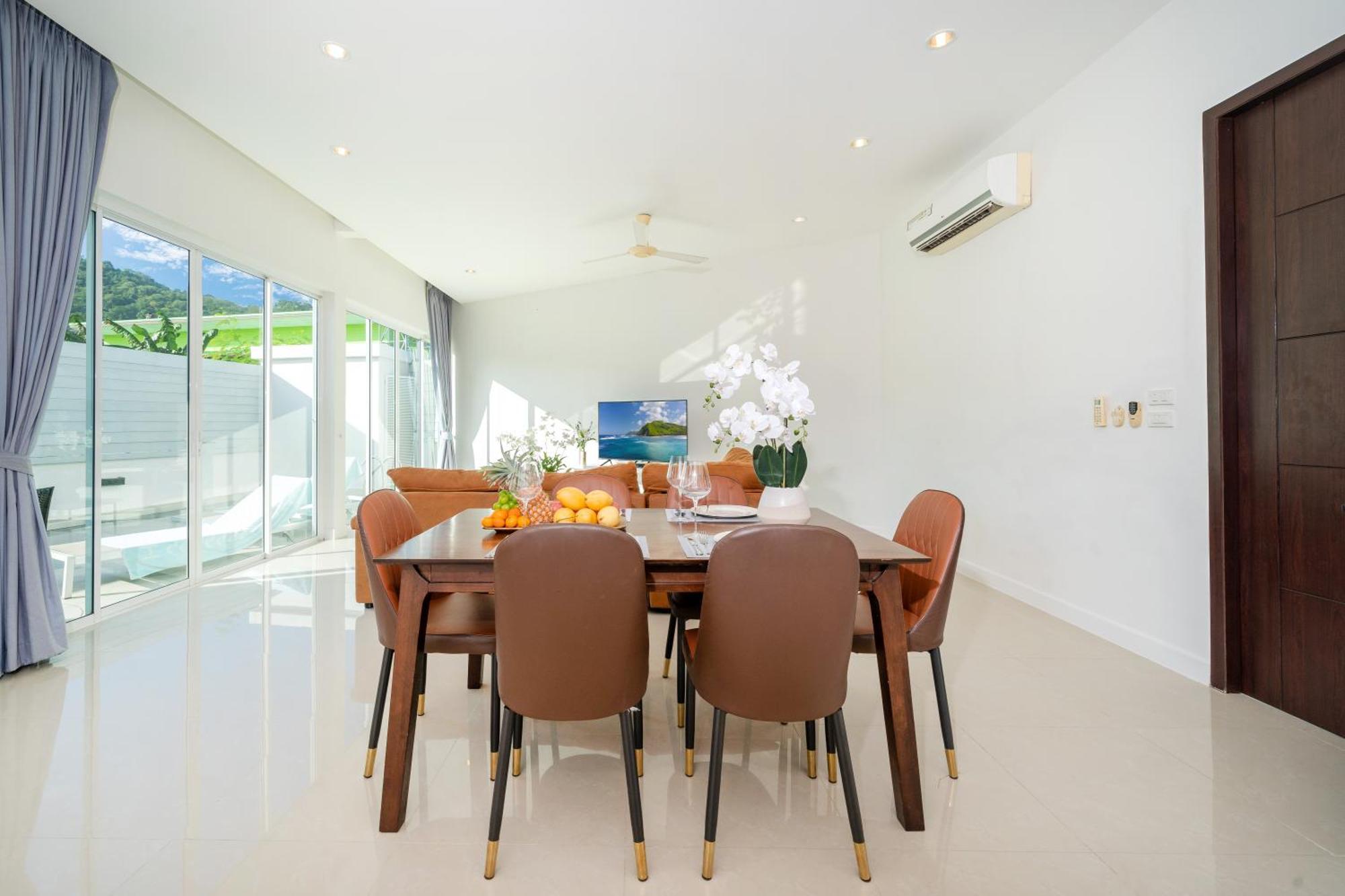 Villa 3-bedrooms Modern In Rawai