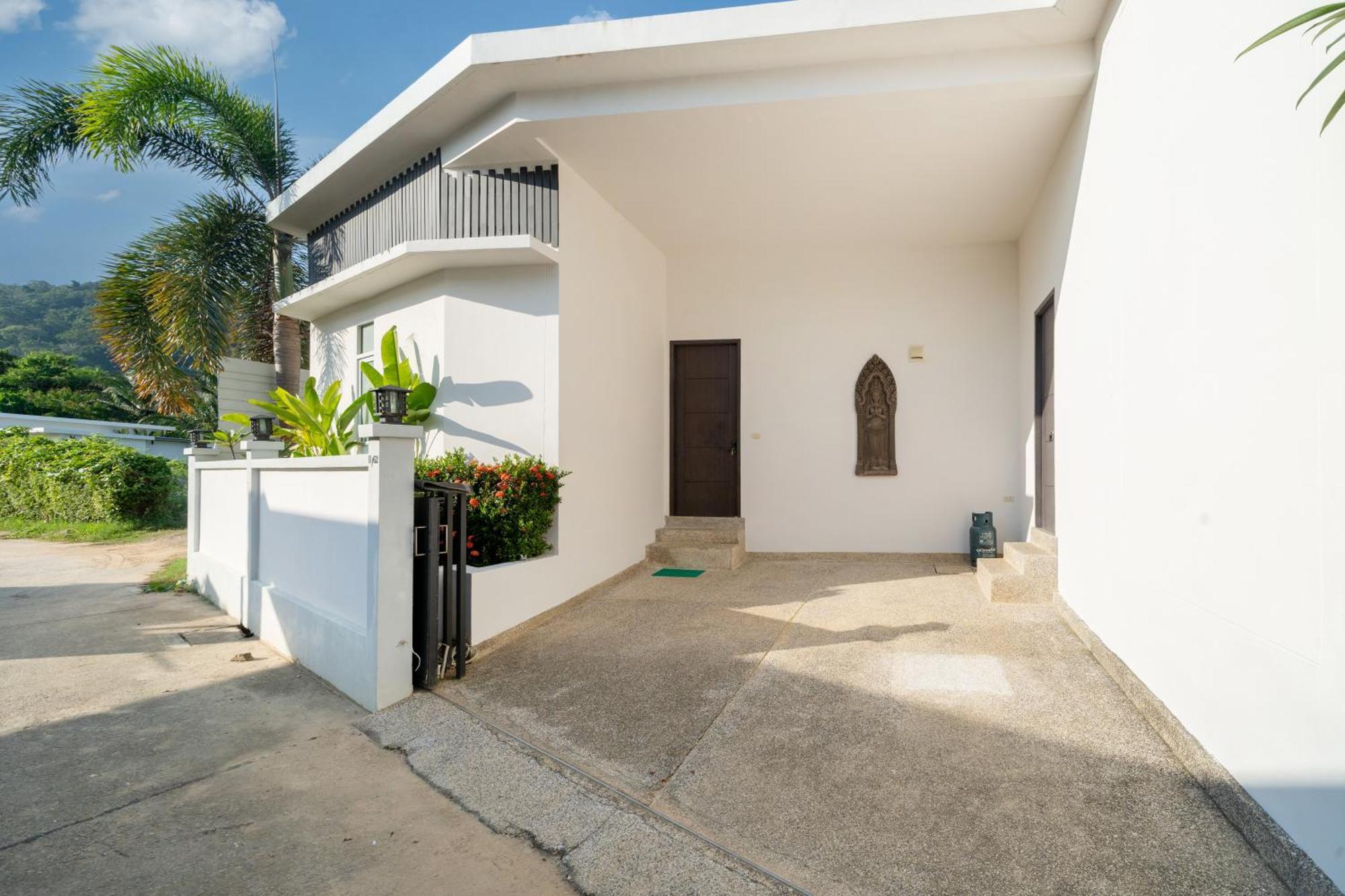 3-bedrooms Modern In Rawai *