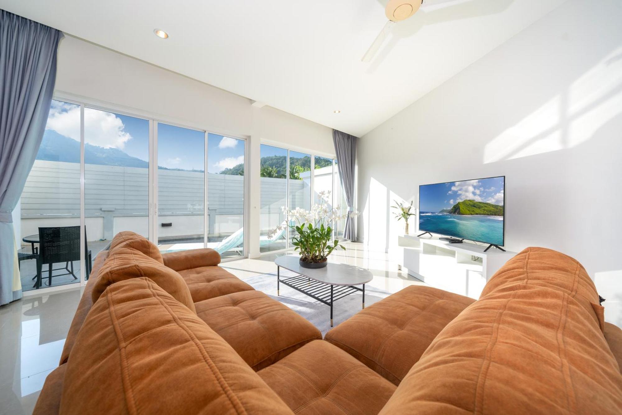 Villa 3-bedrooms Modern In Rawai