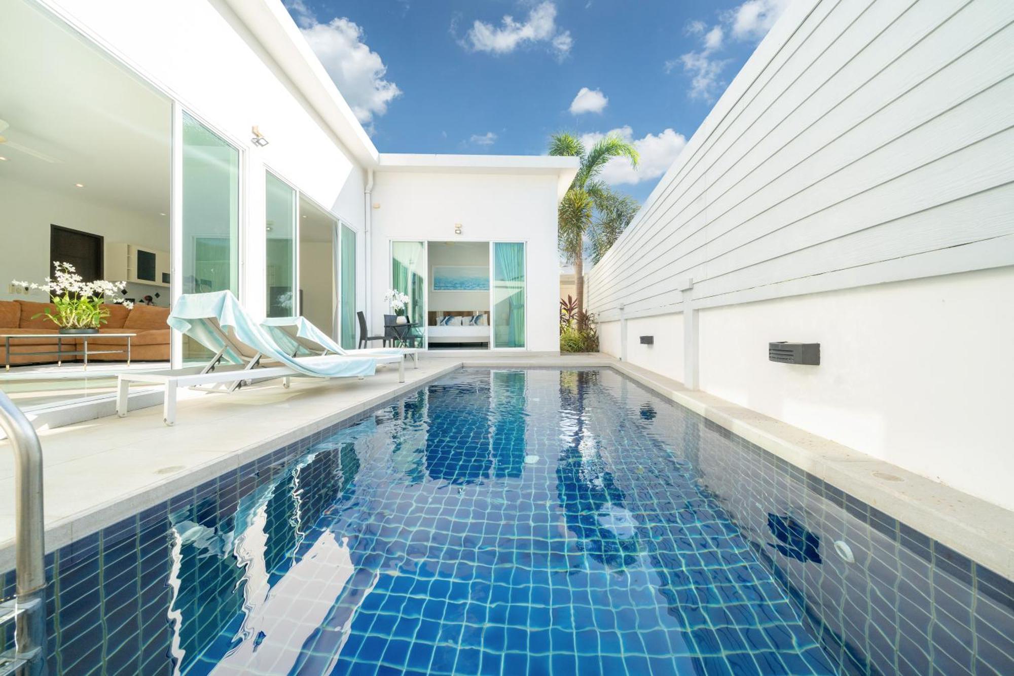 Villa 3-bedrooms Modern In Rawai *