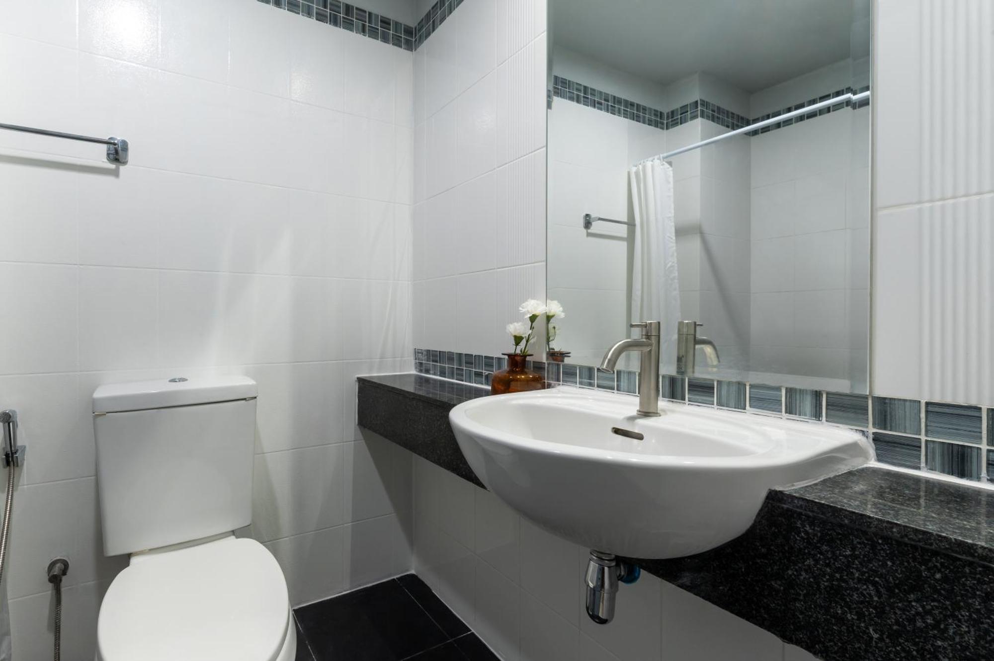 Apartment 1 Bedroom Renovated Ratchaporn Kathu Ban Thung Thong