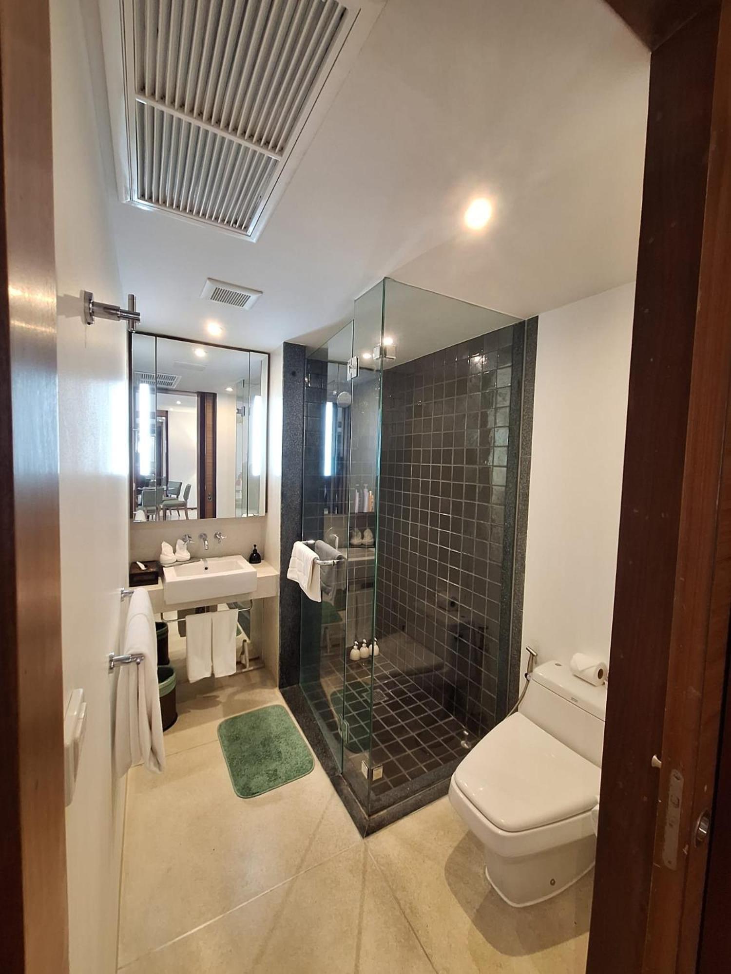 Hidden Oasis Spacious Luxury, 50 Meter From Apartamento