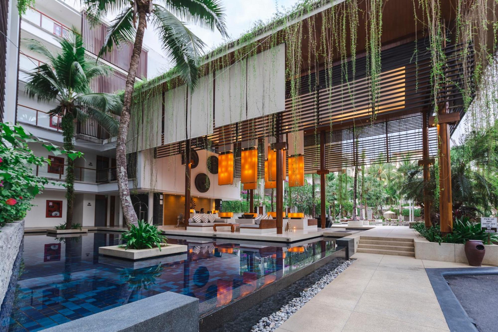 Hidden Oasis Spacious Luxury, 50 Meter From Praia de Surin