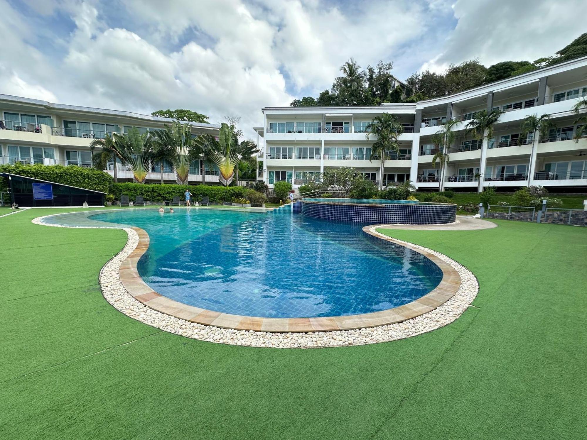 Karon Butterfly Seaview Apartment Phuket