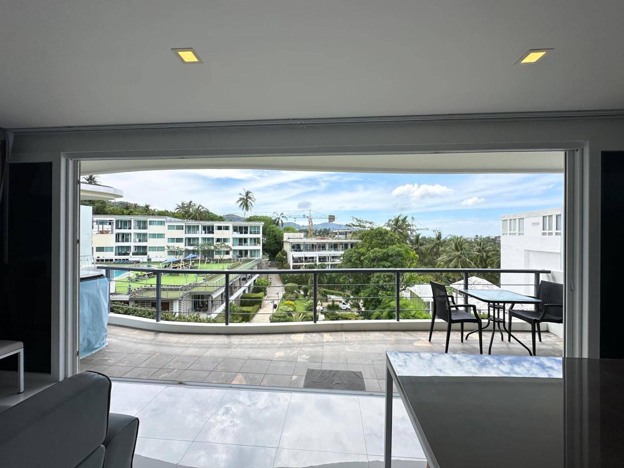 Karon Butterfly Seaview Apartment *
