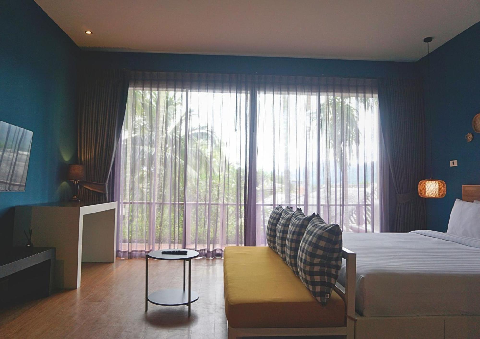 Signature Phuket Sha 4*