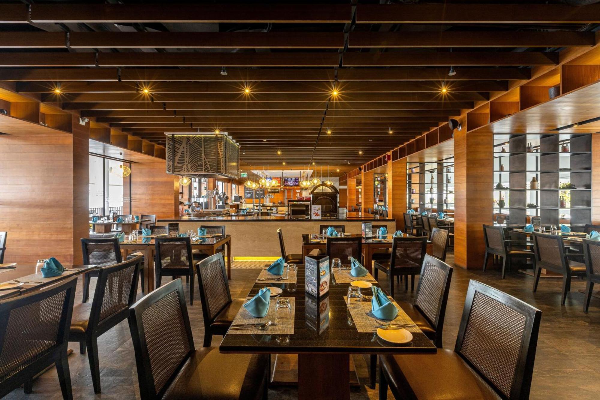 Le Meridien Phuket - Sha Extra Resort 5*