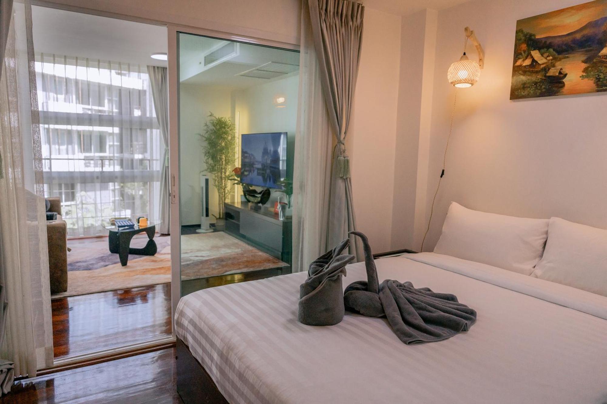 The Kris 2 Bedrooms 2 Bathrooms