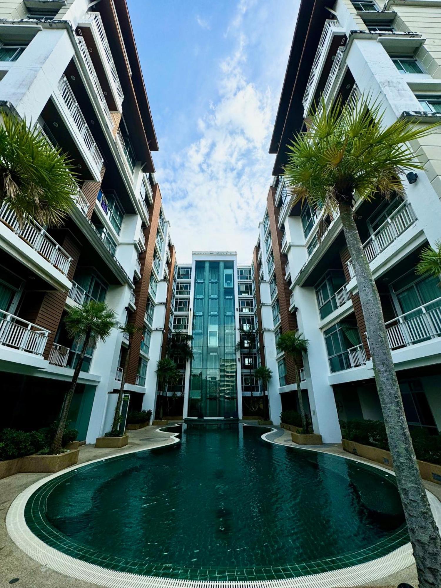 Dreams By Art Apartment Patong