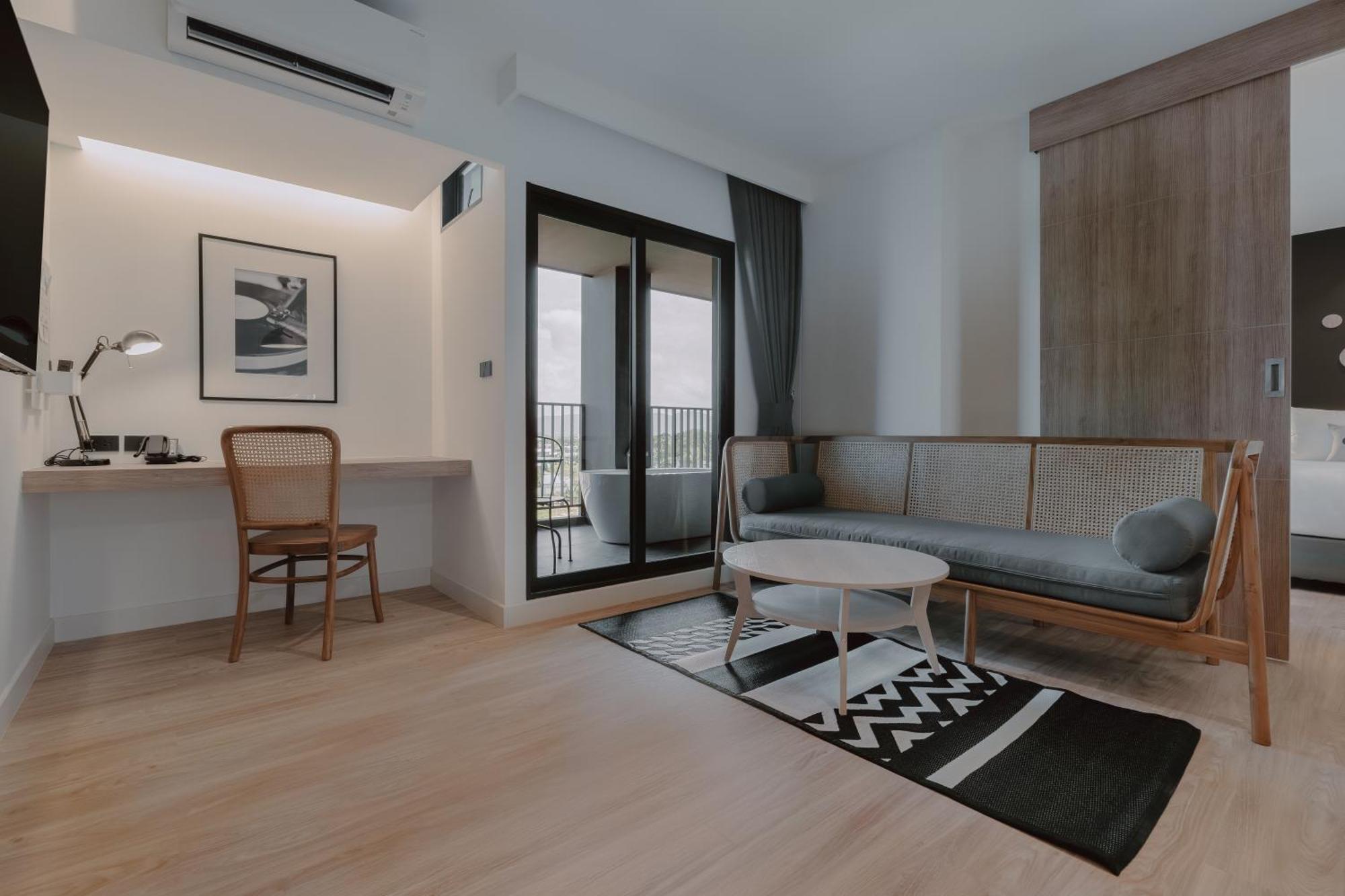 Blu Monkey Hub And Laguna, Bangtao Phuket