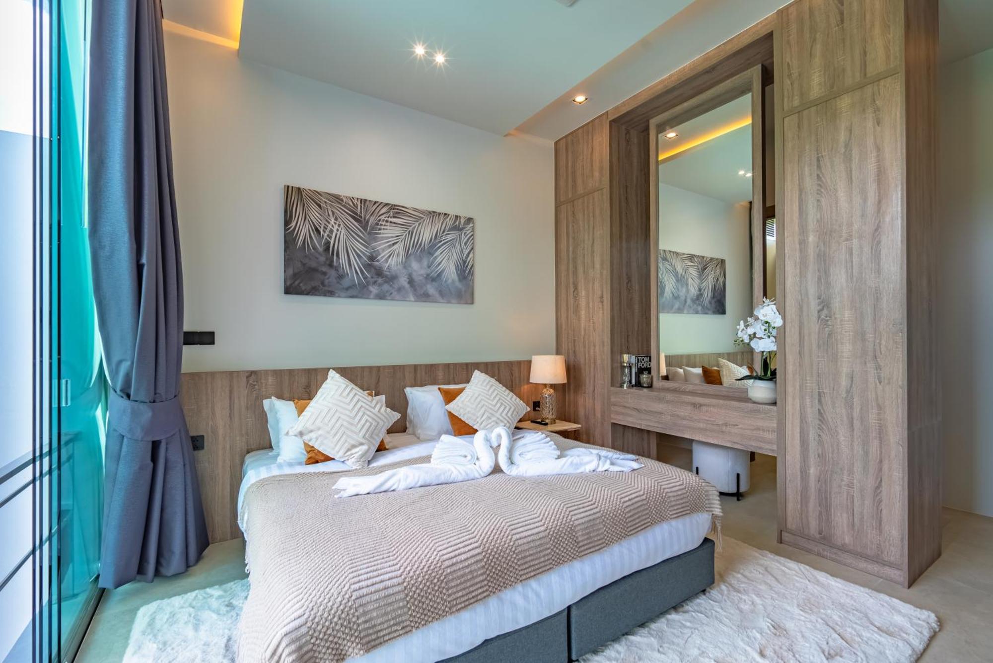 Villa Luxury Golfside Near Patong - Priva Kathu