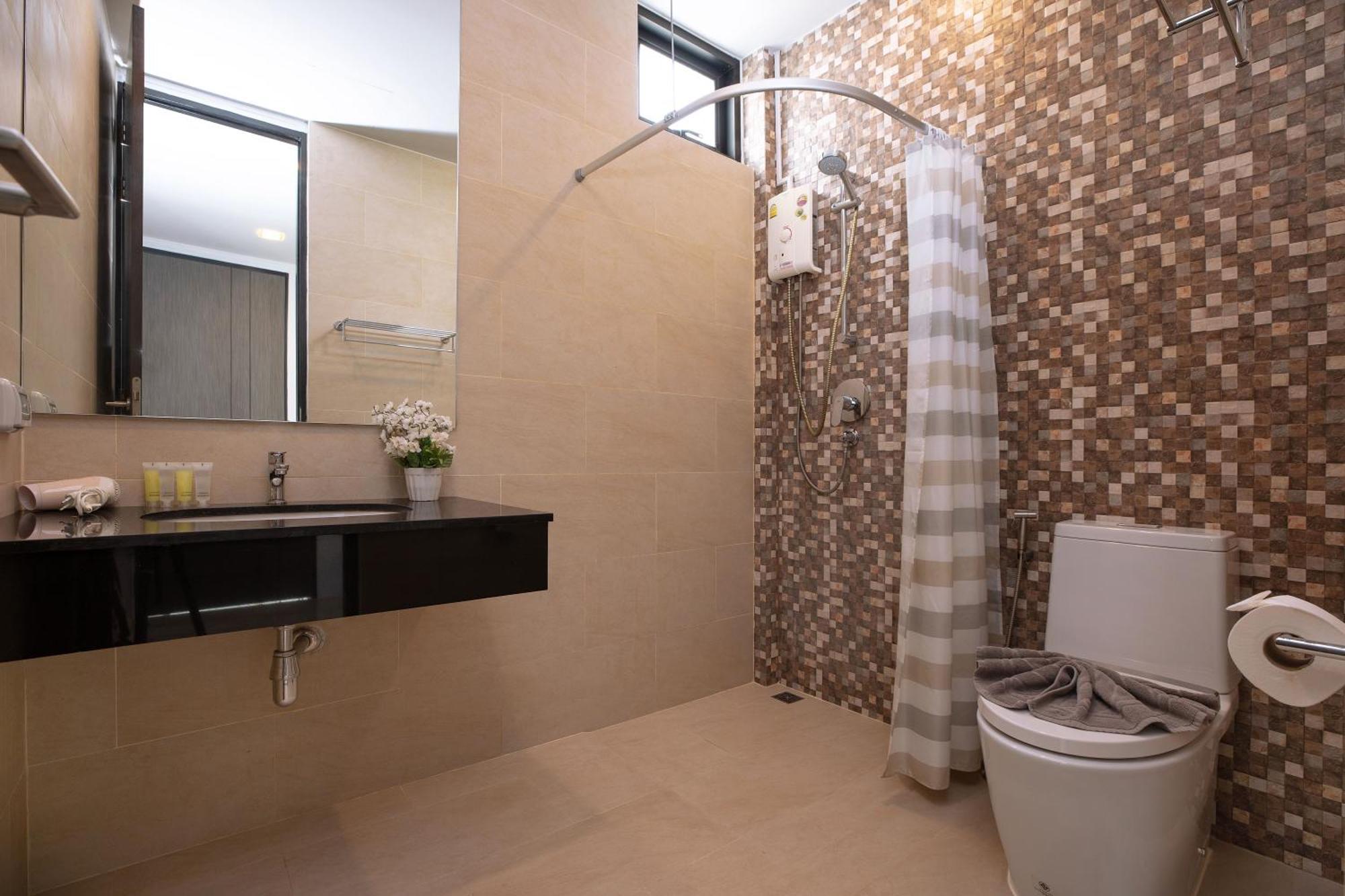 Lively At Vibrant Kata, 4br Pool B2 Near - Utk2 Strand Kata