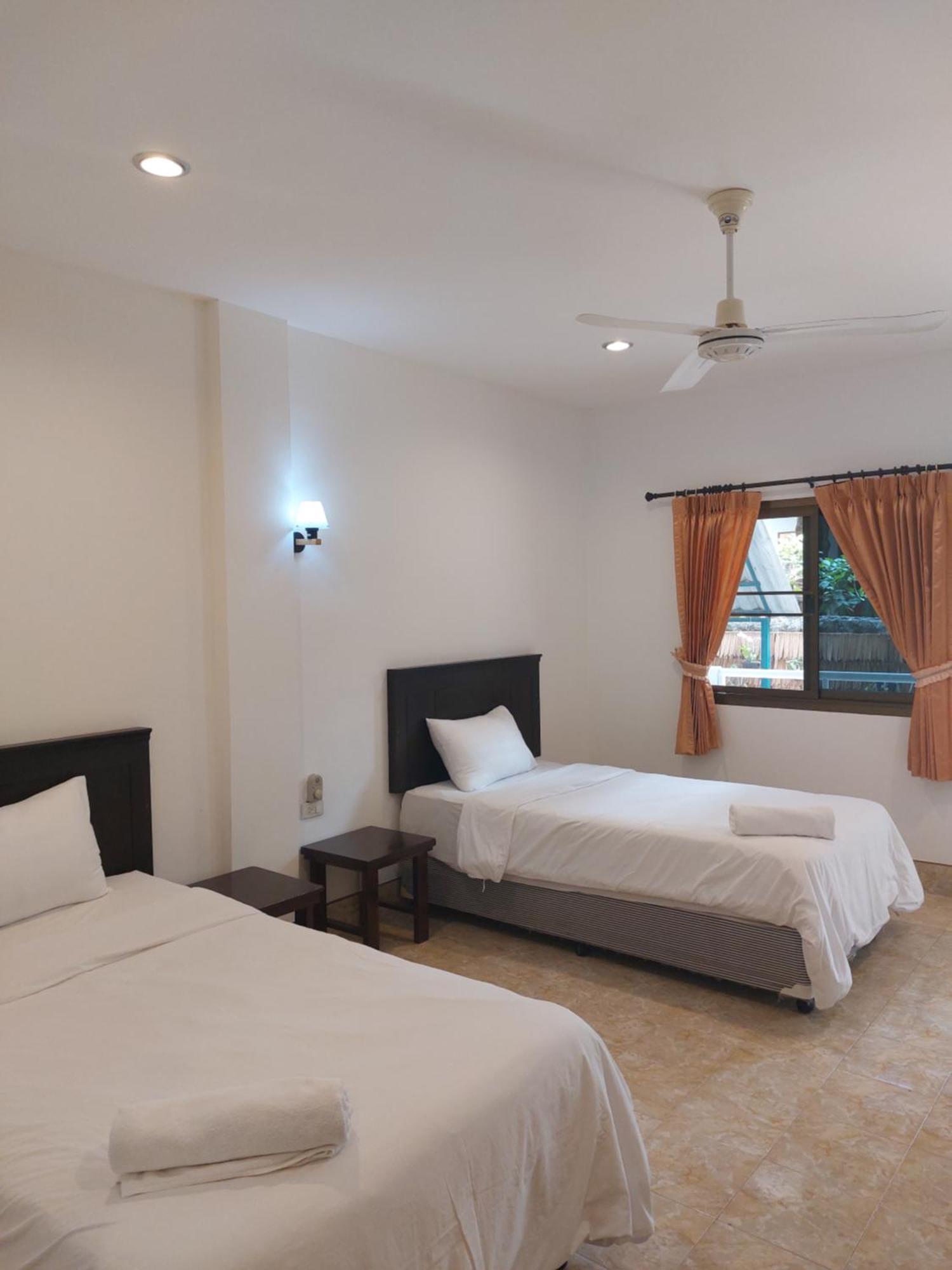 Smile House Apartment Ban Karon