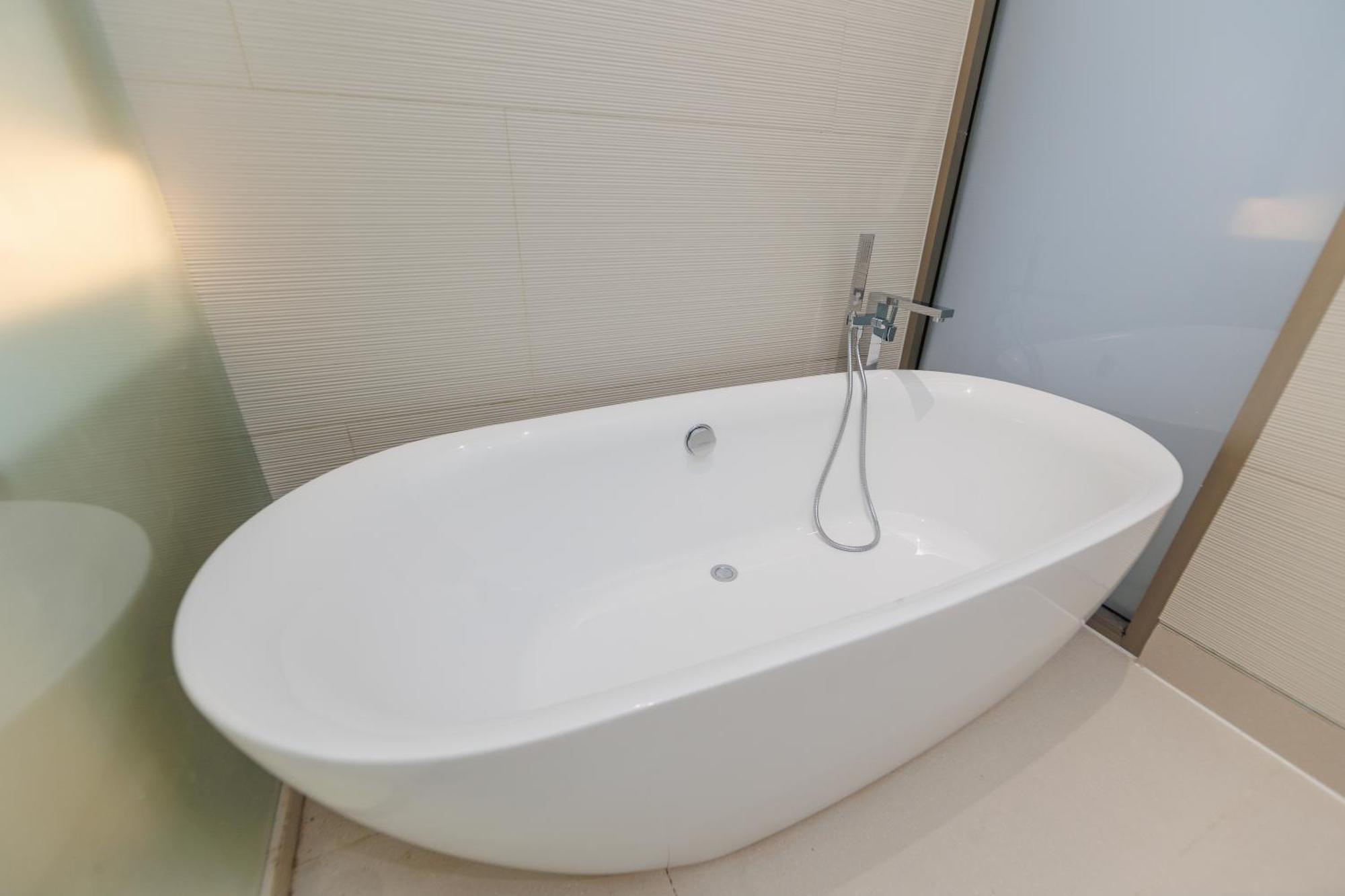 Walaya Lux Pride By Monthstayz Thailand Villa
