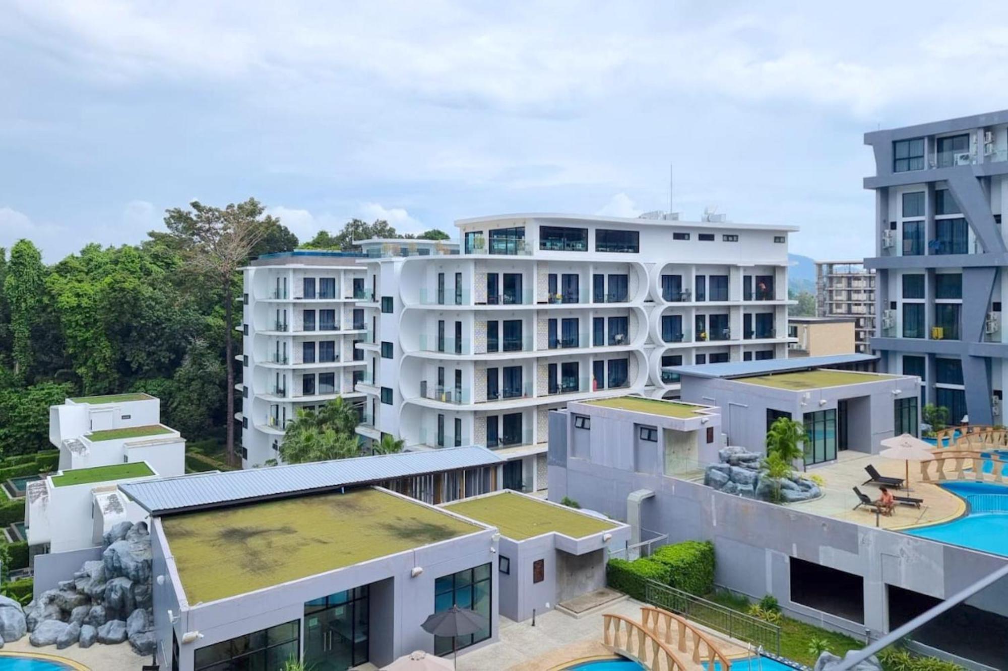 Apartment Perfect Spot - Pool View Duplex In Tropical Naiharn! Utl A310 *