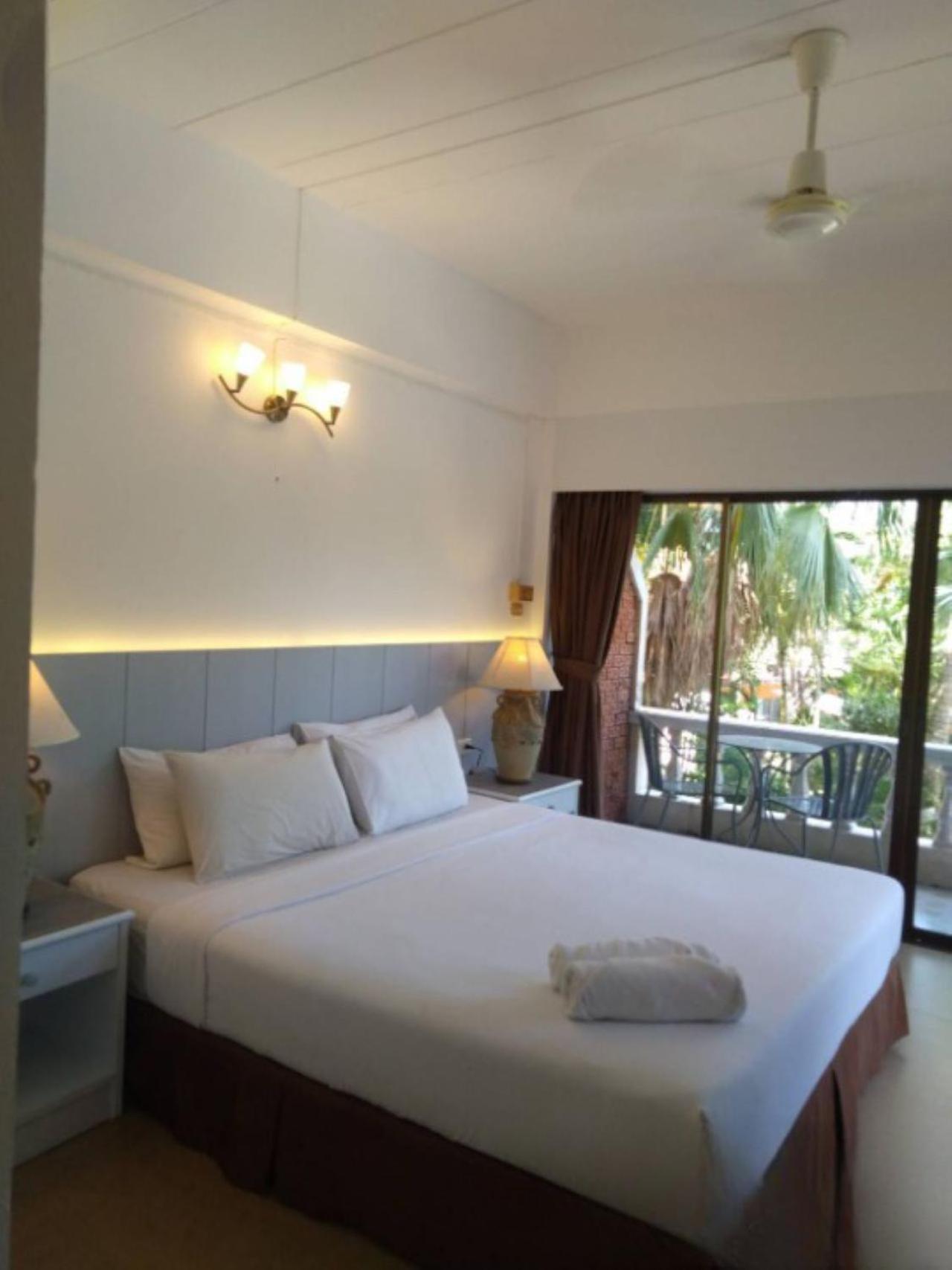 Garden Hotel 3*