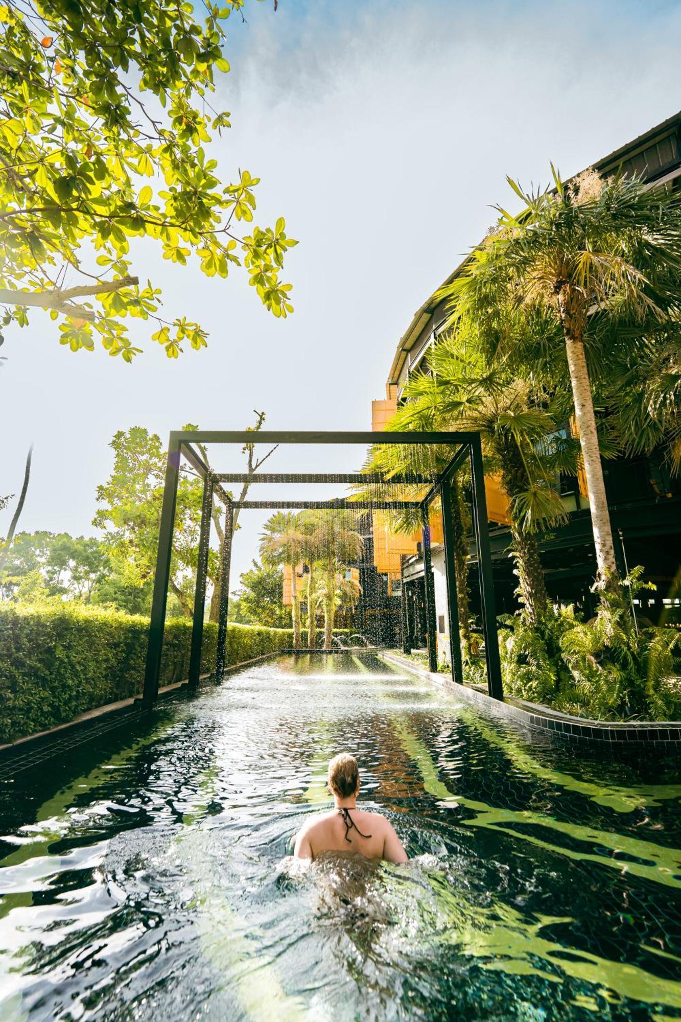 Hivetel Hotel 3*