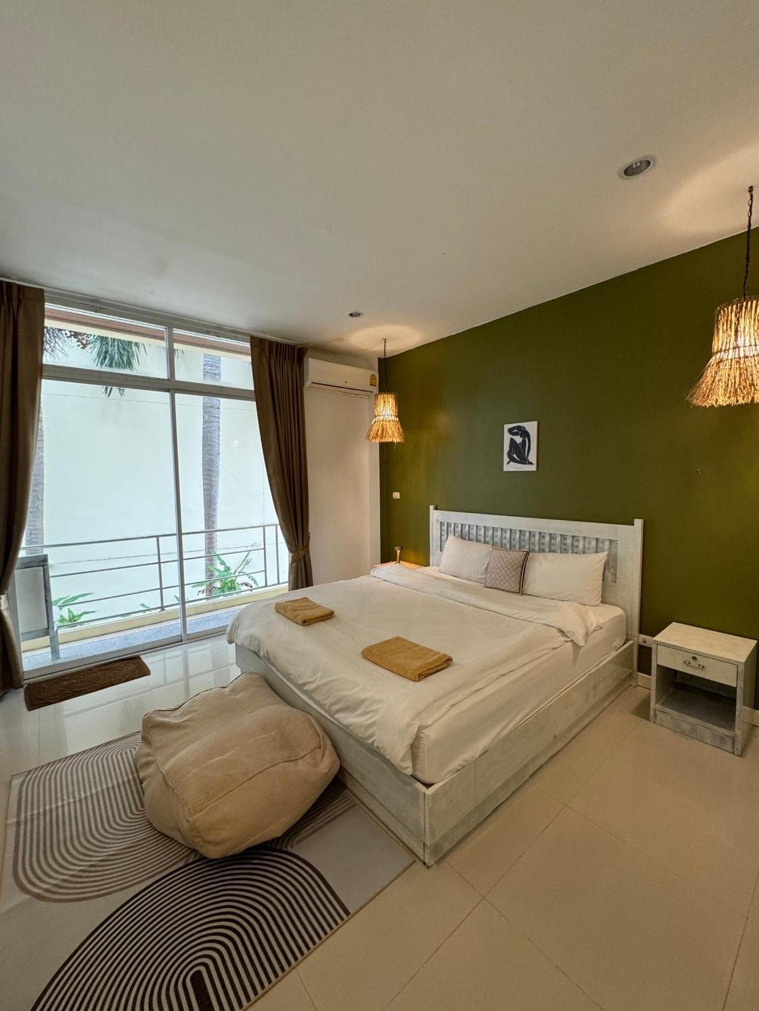 Til Dawn Phuket Ban Karon