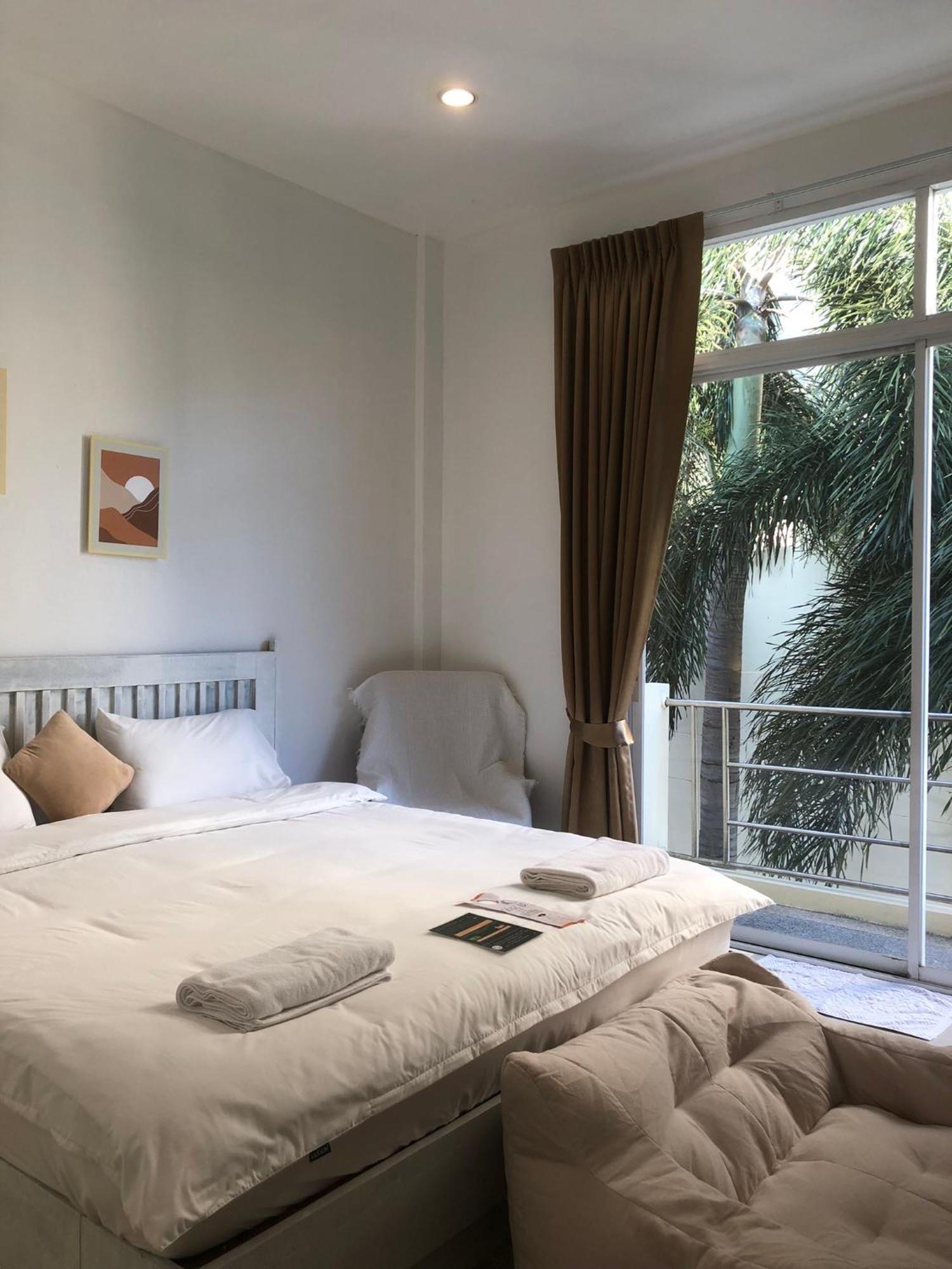 Til Dawn Phuket Aparthotel