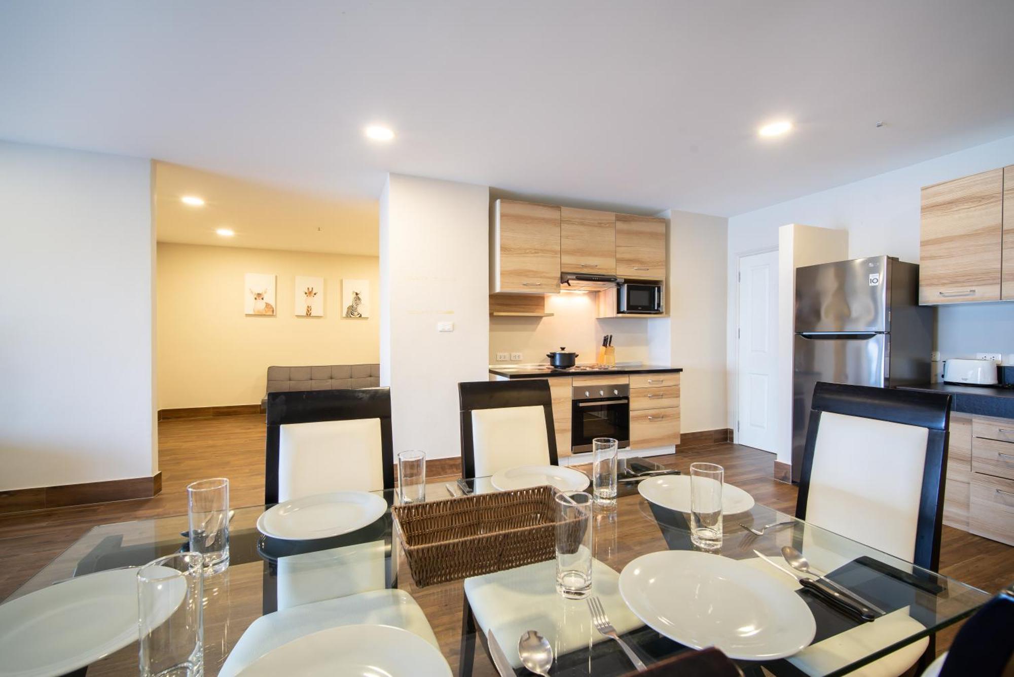 Tower Superior Seaview 4br210 Apartment *
