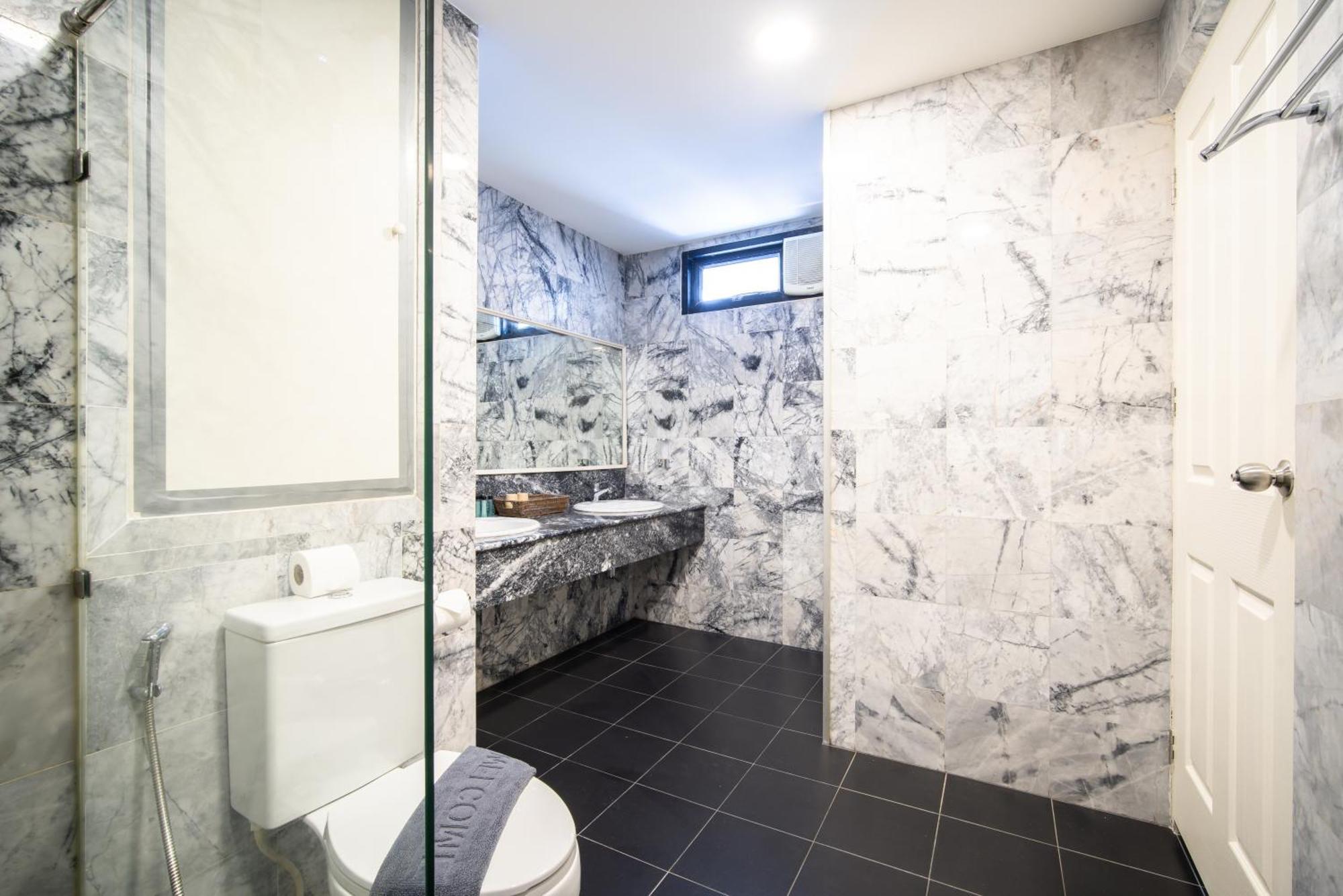 Tower Superior Seaview 4br210 Apartment Patong
