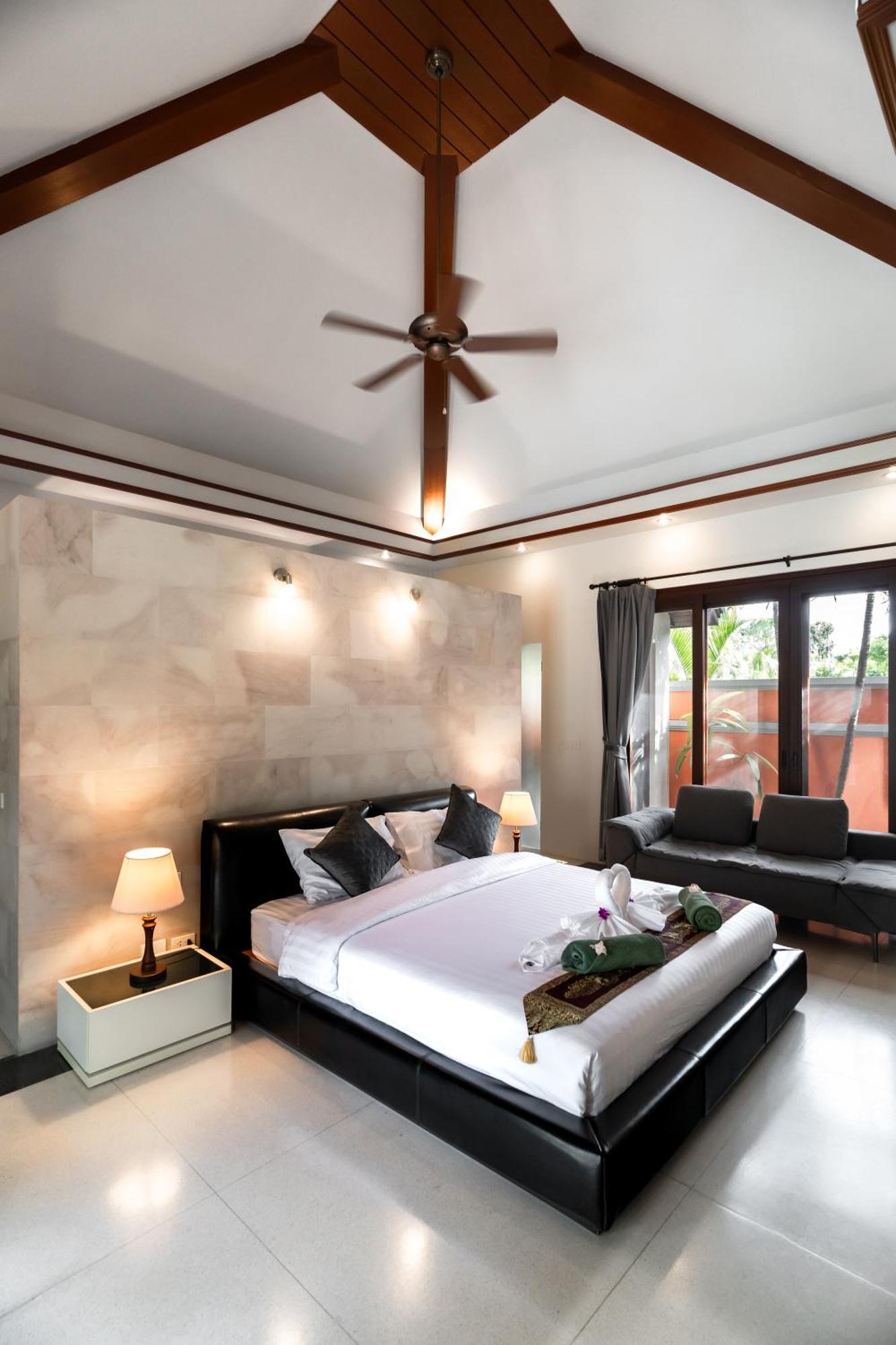 Banyak | Luxury 4br With Terrace And Personal Playground *