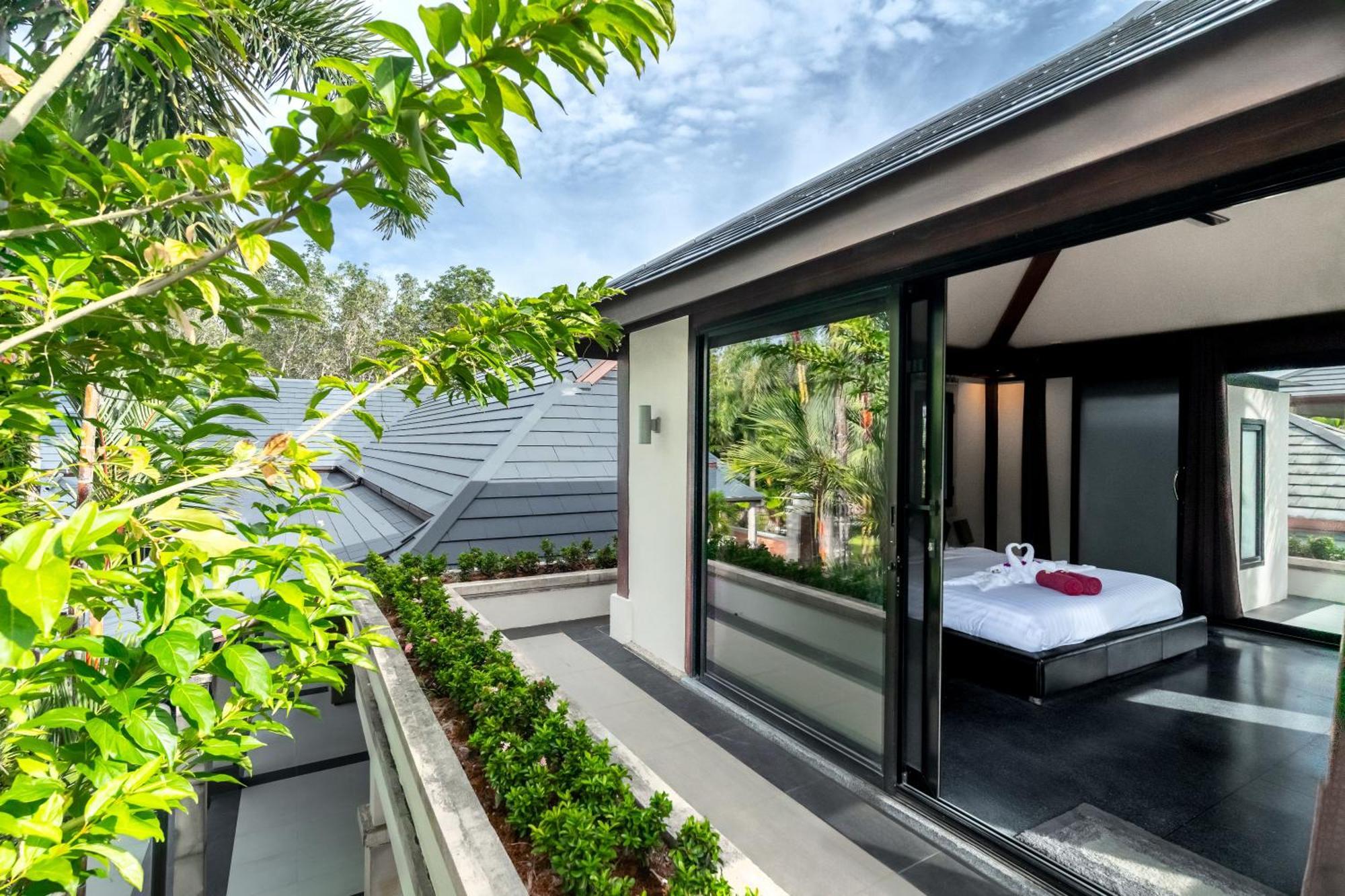 Banyak | Luxury 4br With Terrace And Personal Playground Holiday home *