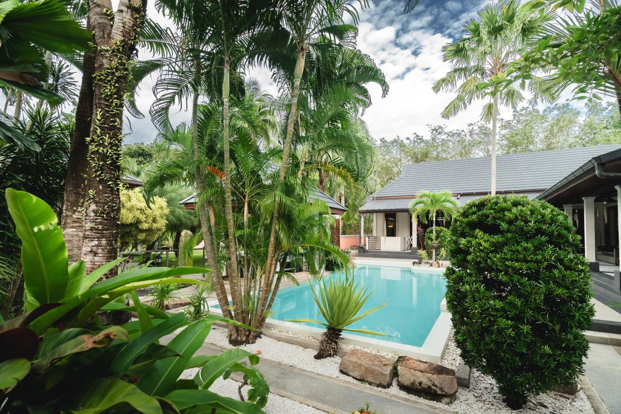 Holiday home Banyak | Luxury 4br With Terrace And Personal Playground Ban Saiyuan