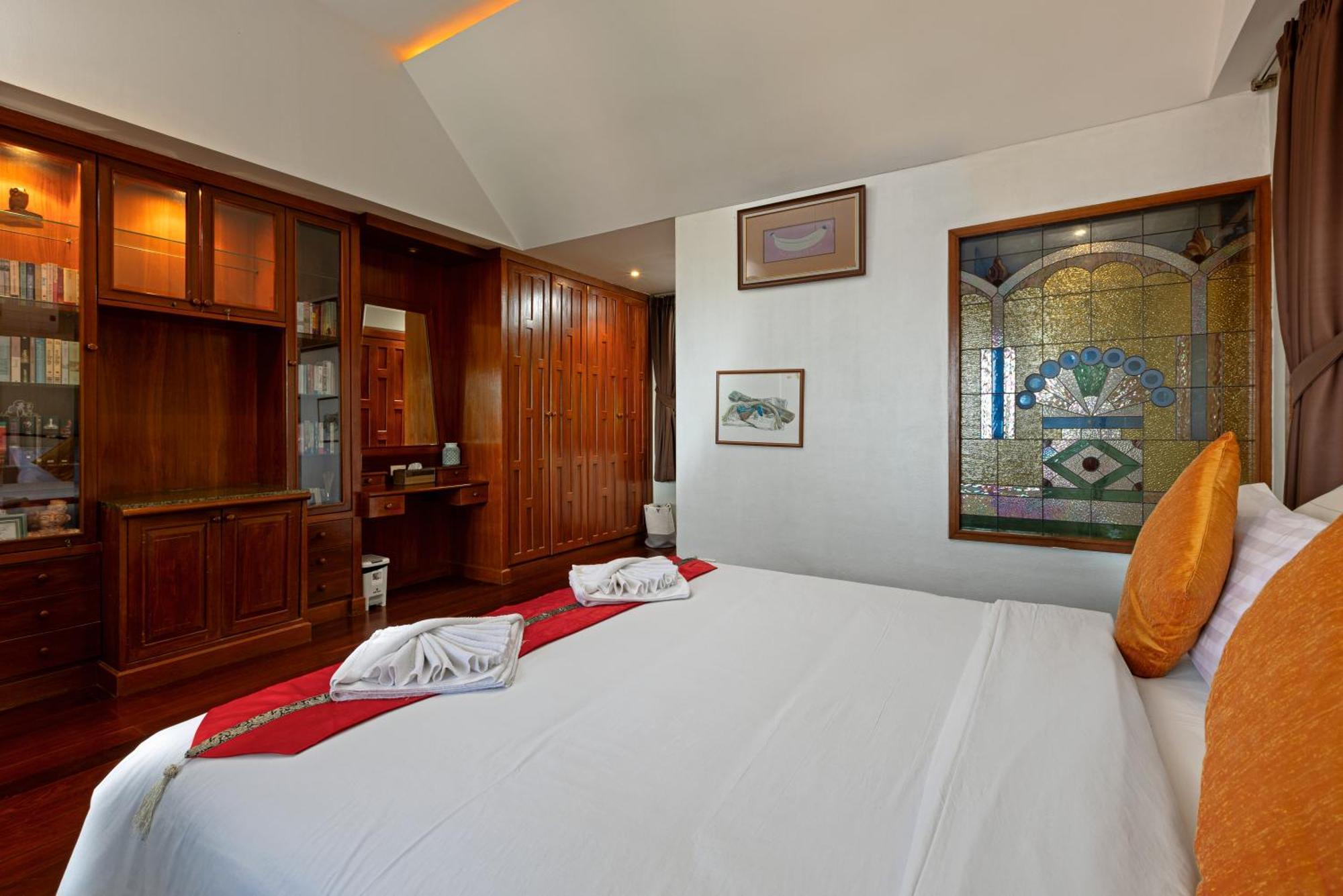 Moon Talay Panorama View Villa