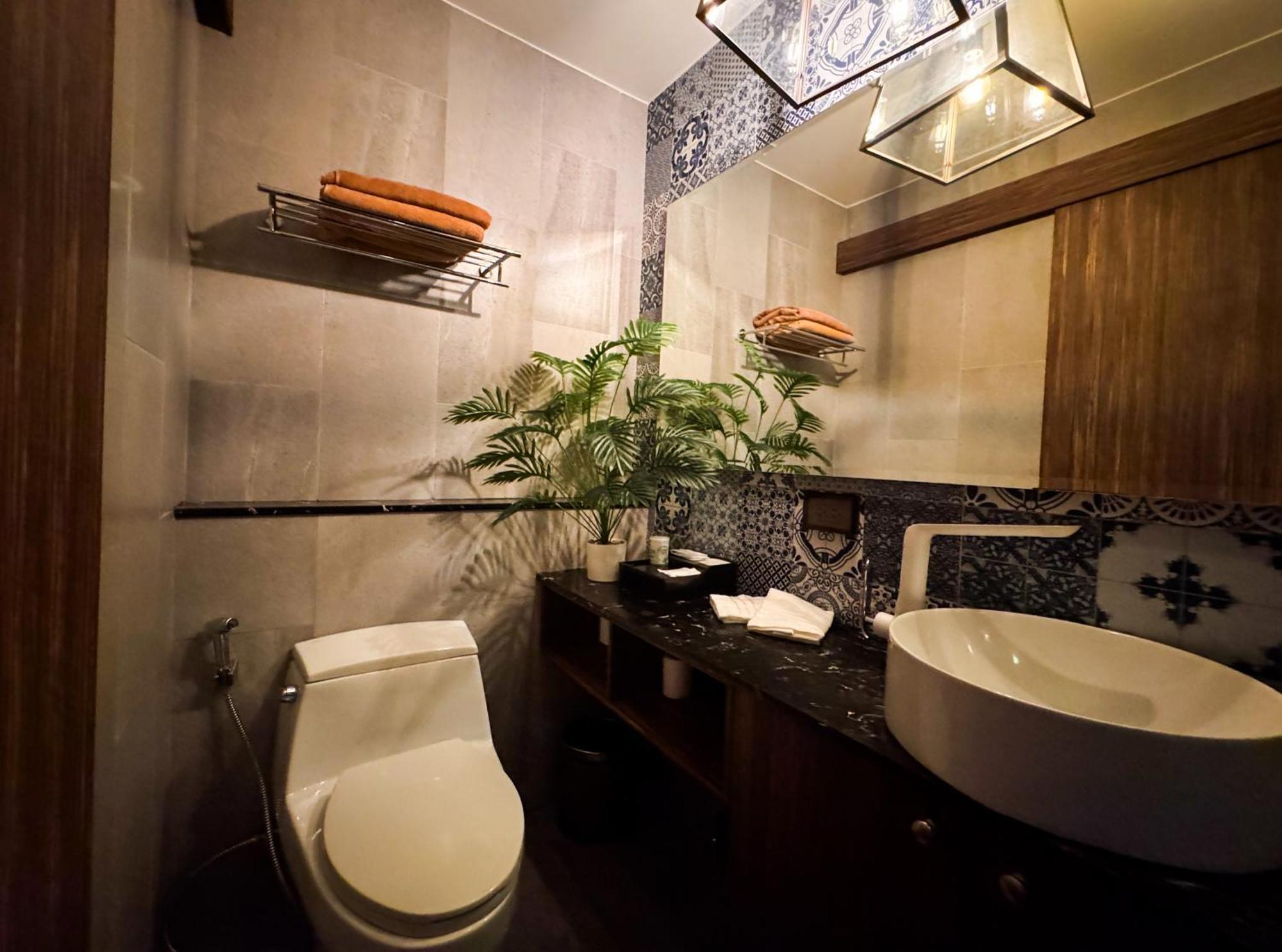 Cozy 1br With Big Balcony - 2 Pools & 5 Mins From Surin *