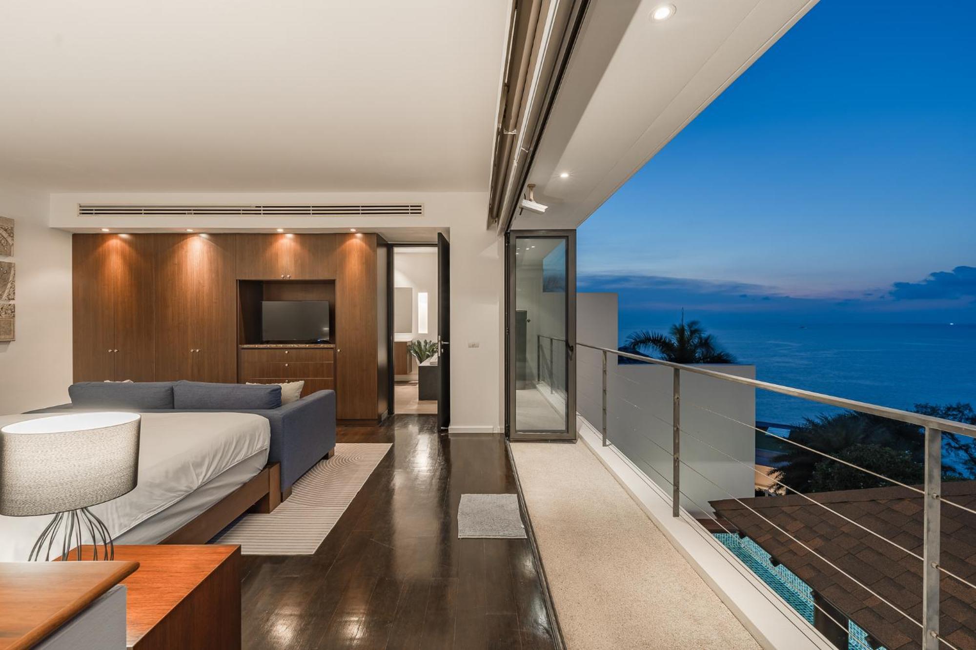 V152 Amazing Sea Views From Every Floor *