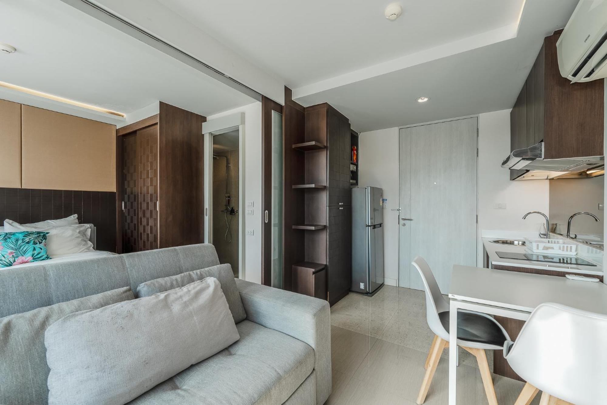 C153 The Aristo Luxury Phuket Apartment