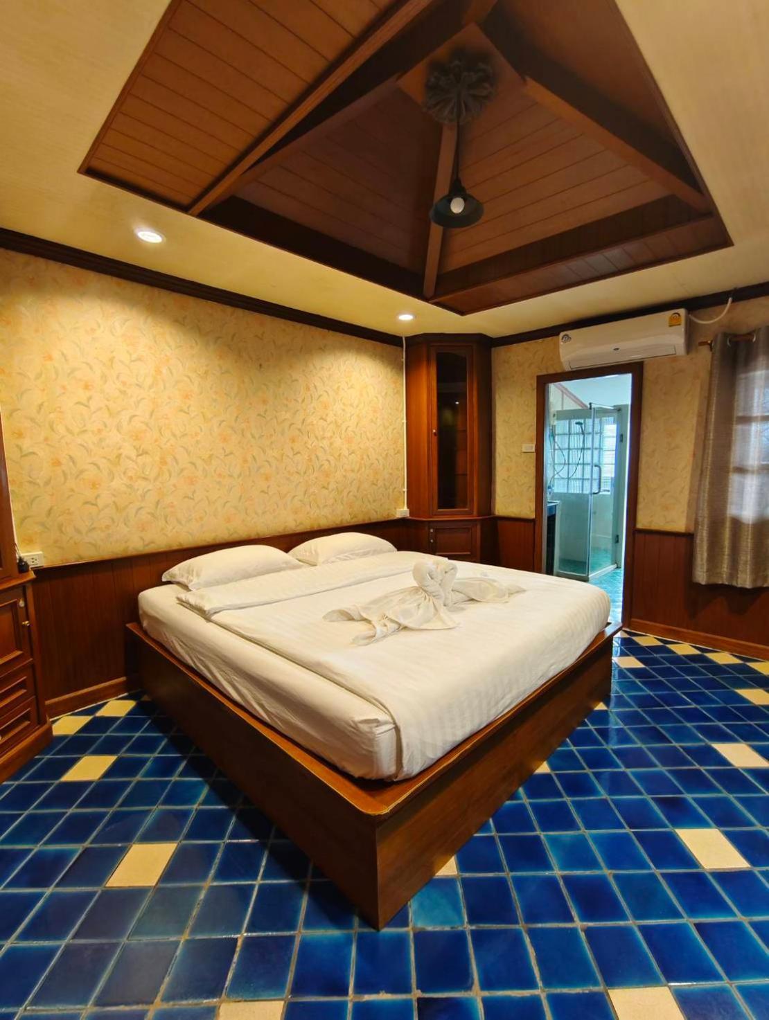 Mona House Apartment Chalong