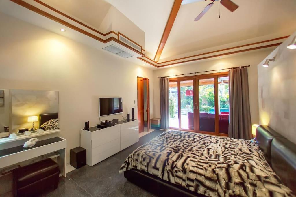 Banyak | Luxury 4br With Terrace And Personal Playground *