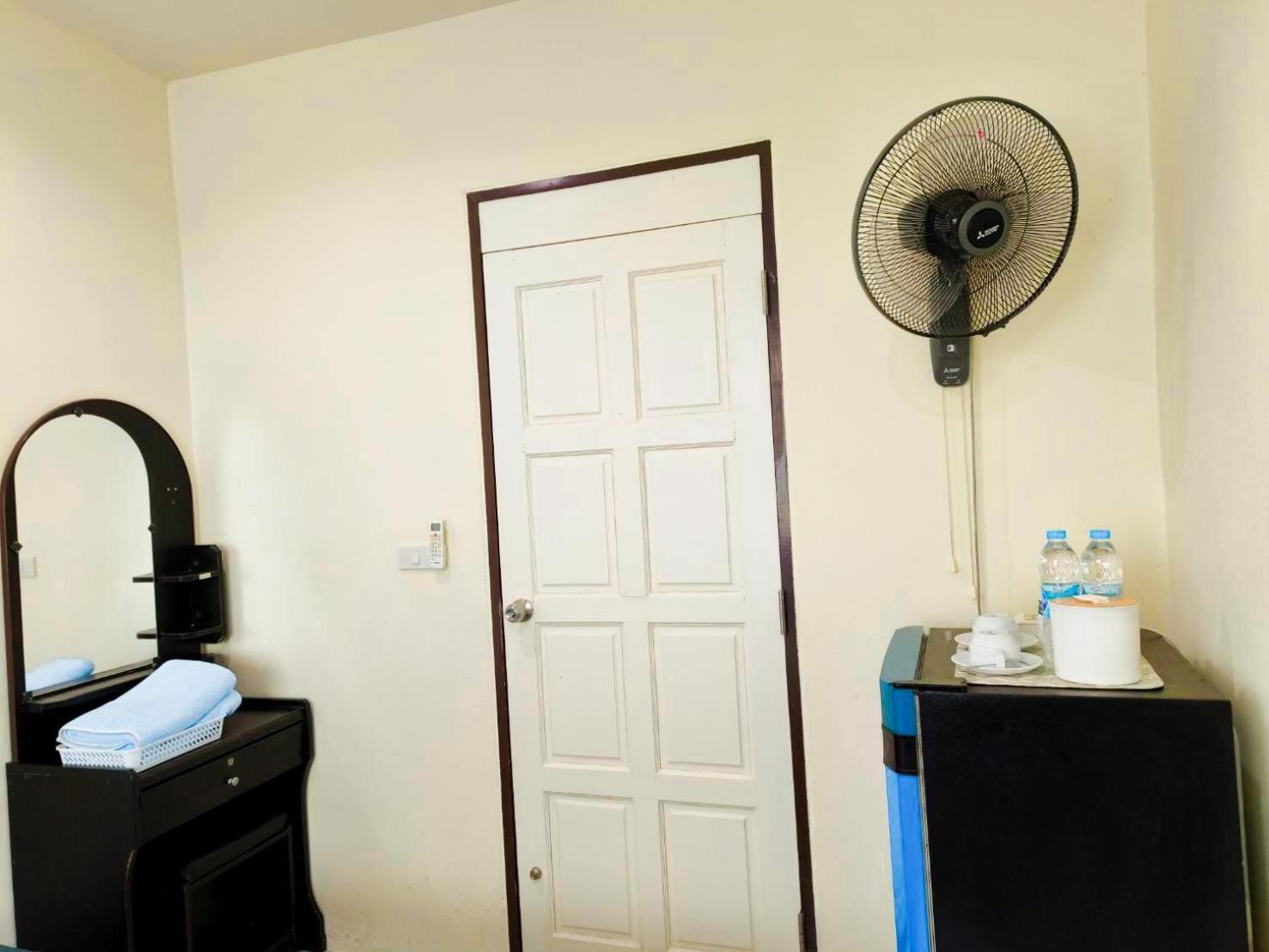 Bed & Breakfast Nu Phuket Airport Resident 1