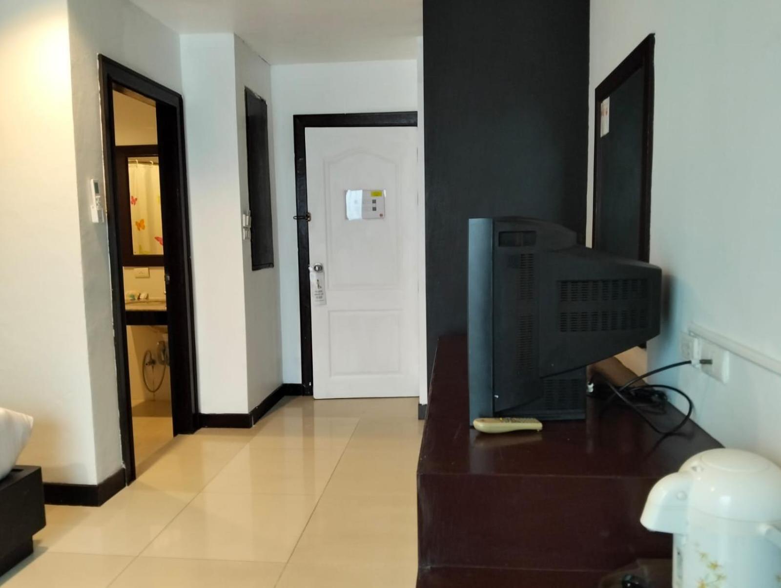 Hotel Cocoon Apk & 4*