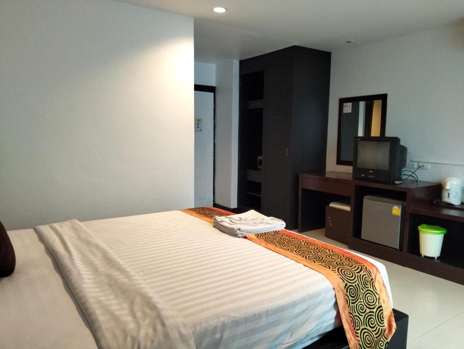 Hotel Cocoon Apk & Patong