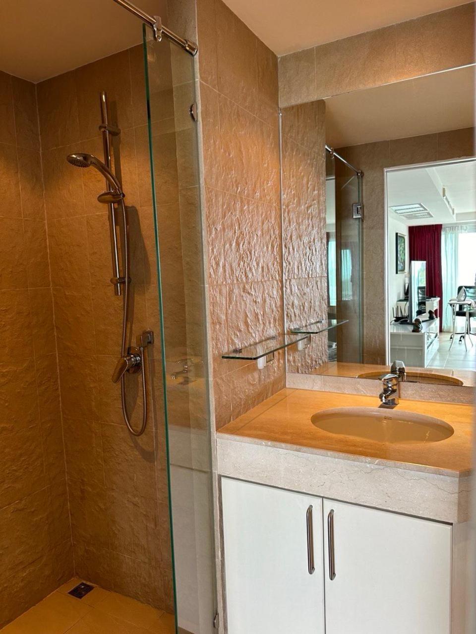 Apartment Ocean View Residences!