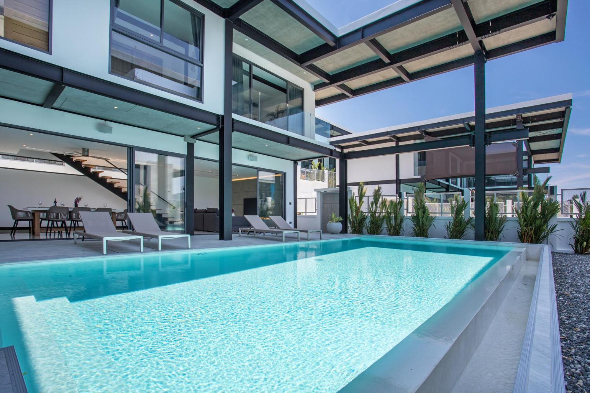 New & Modern, Loft Style 4br Sunset Garden 3, 12m Salt Pool, Just 10min Drive Naiharn Villa *