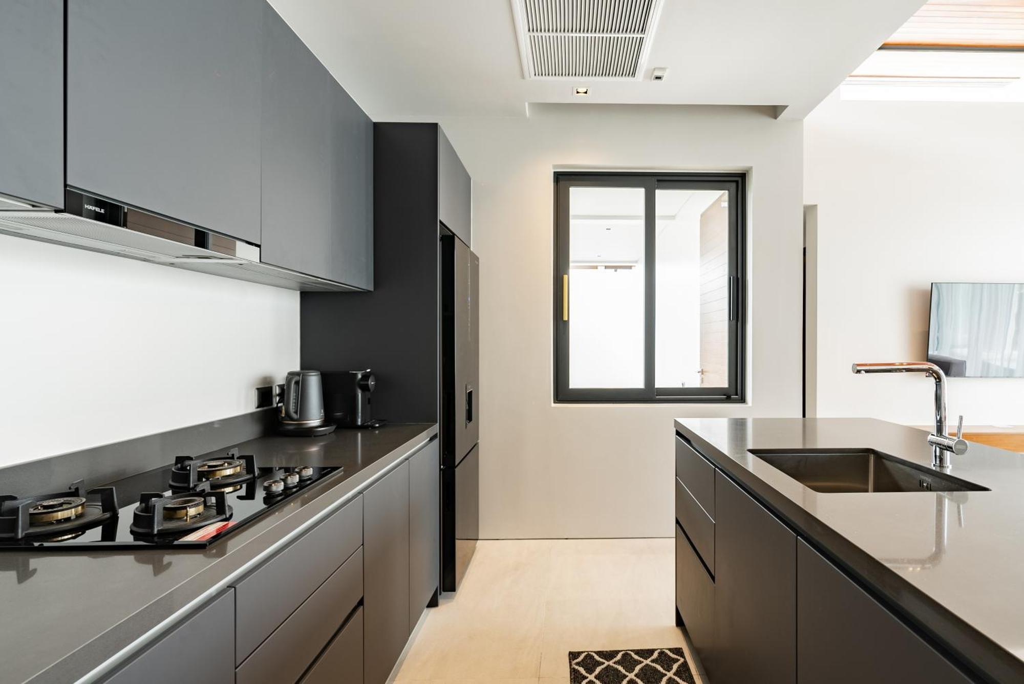 Villa Botanica Modern Loft By Villacarte *