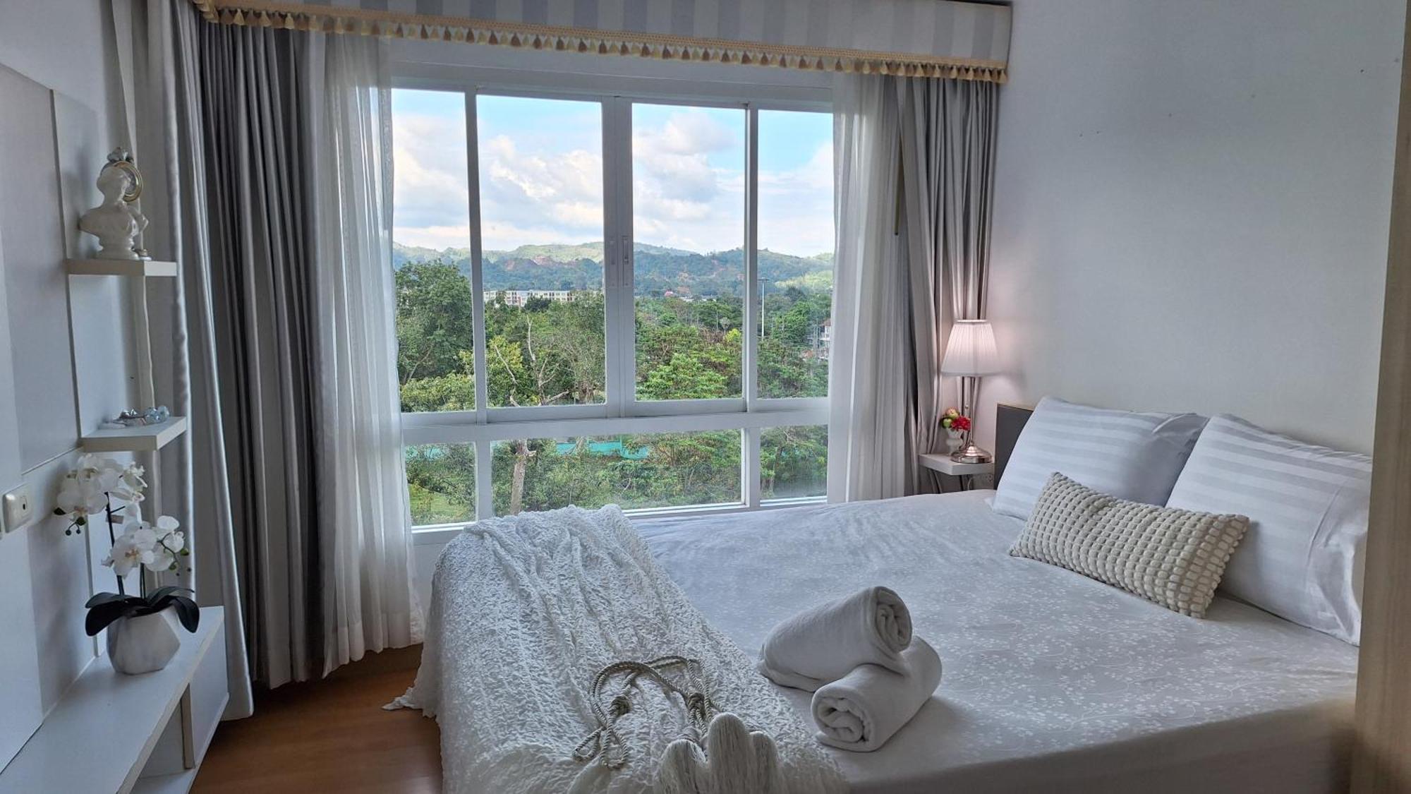 Plus Condo 2 By Tida