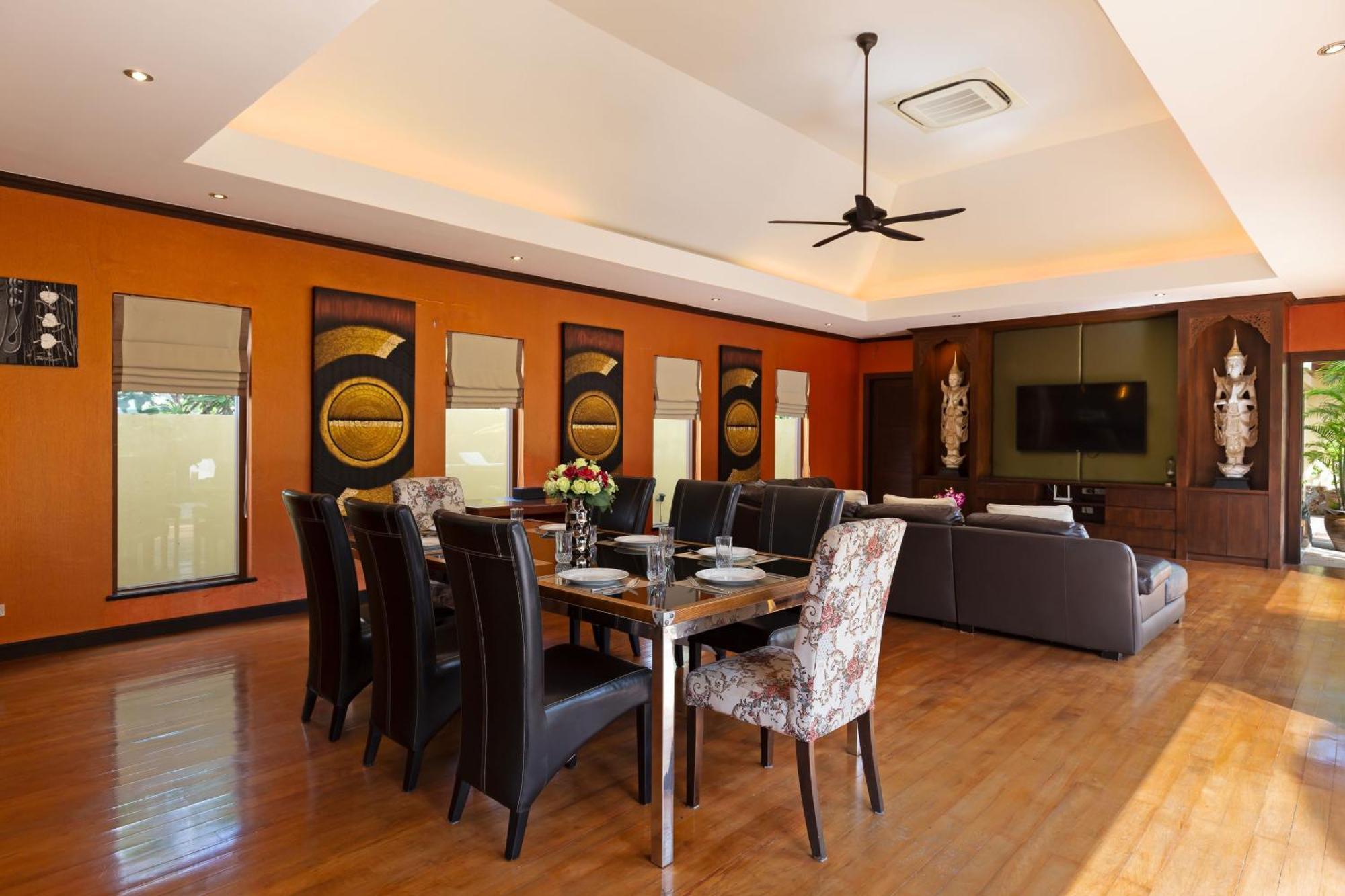 Villa Sri Suri