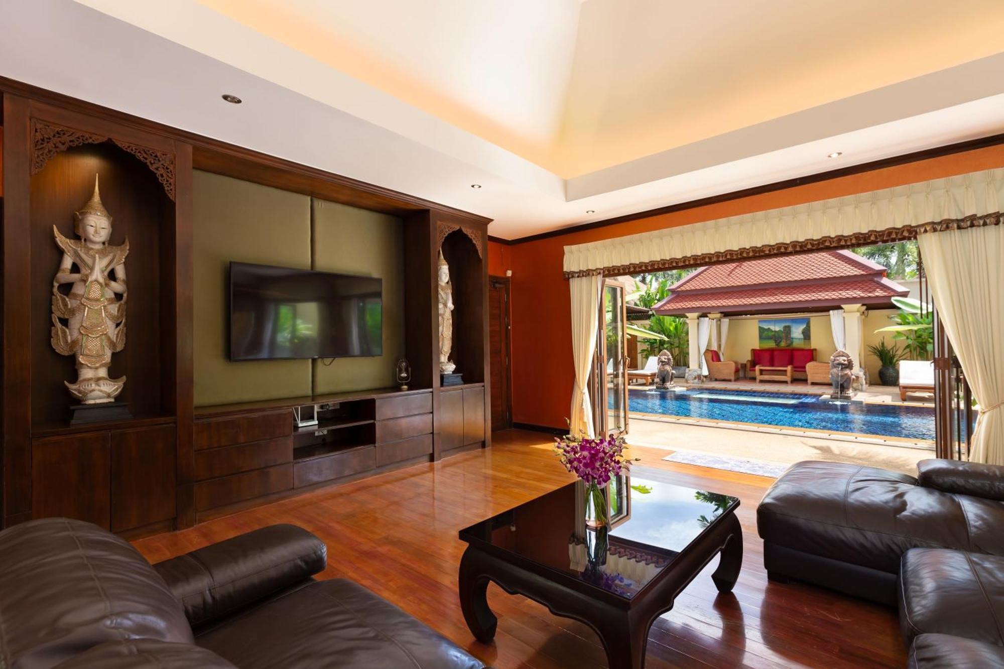 Sri Suri Villa