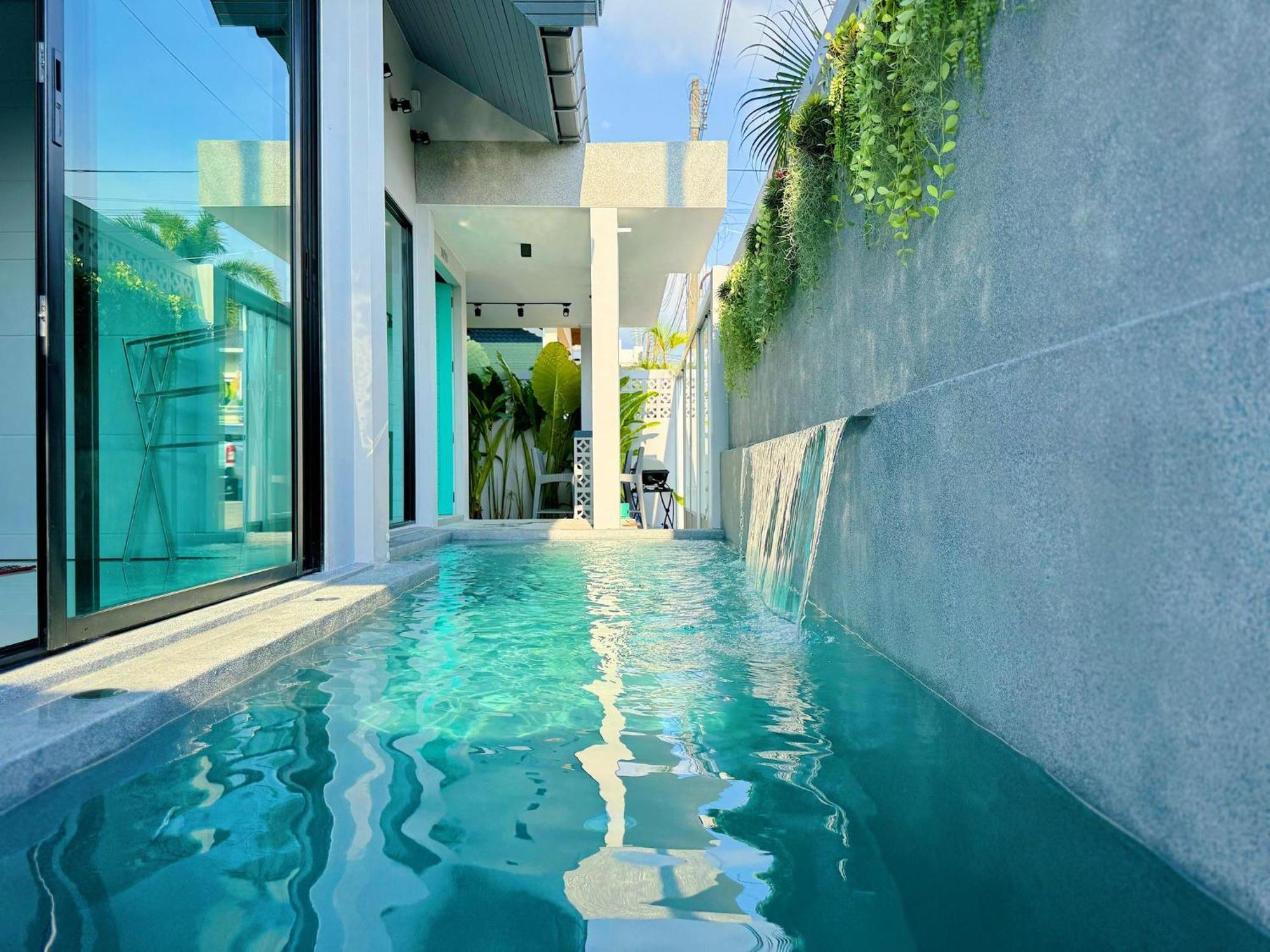 Stylish 3br Walk To Beautiful Shared Pool *