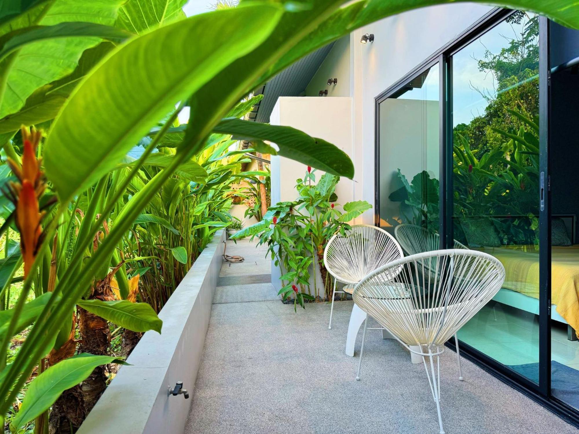 Holiday home Stylish 3br Walk To Beautiful Shared Pool *