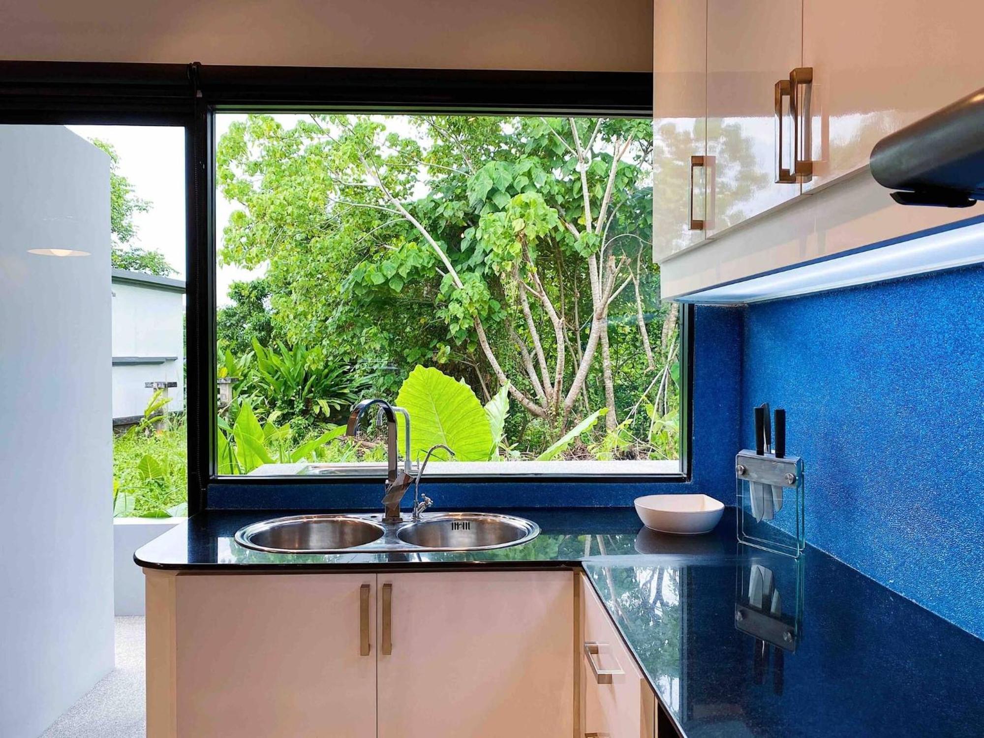 Holiday home Stylish 3br Walk To Beautiful Shared Pool