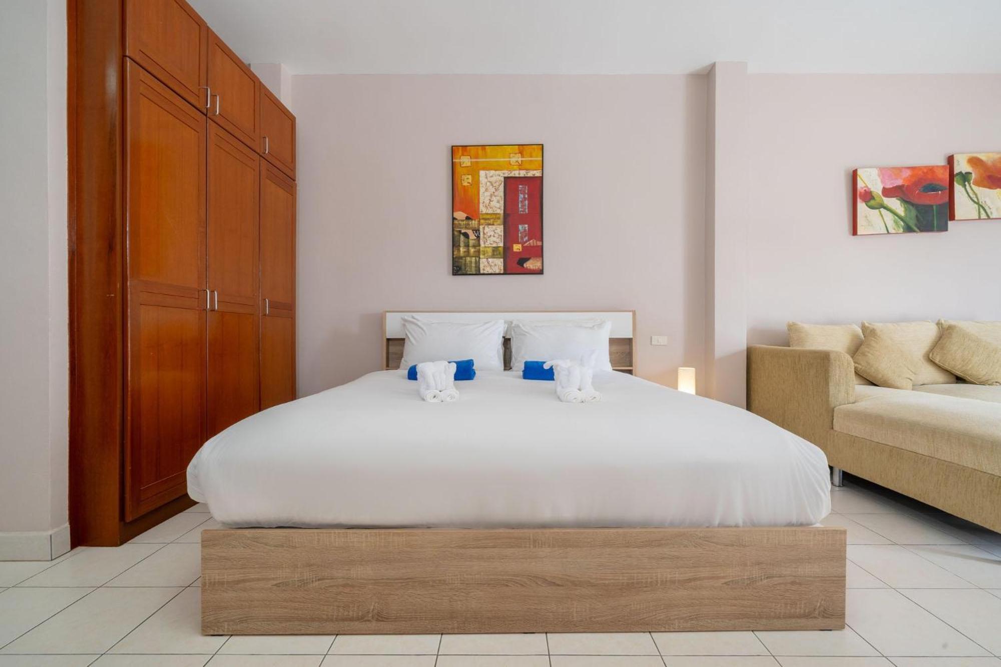 Jungceylon - Quiet Location, Pool, Maid *